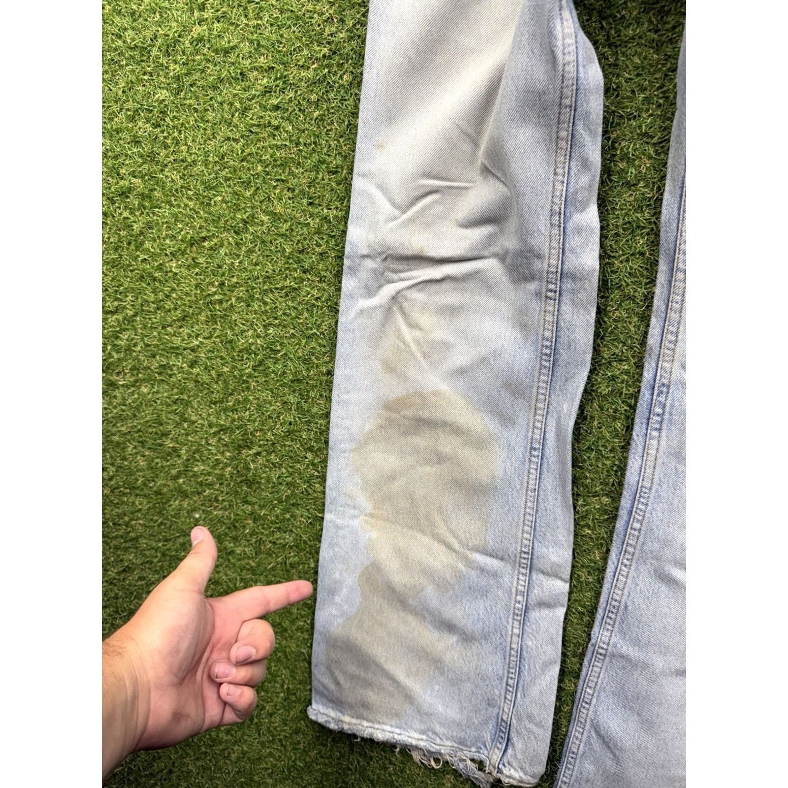Levi's VINTAGE Levi's Silvertab Jeans Flared Light Wash Denim 28W 7 33in 90s Womens Jeans Distressed 5-Pocket Blue Size 28" / US 6 / IT 42 - 5 Thumbnail