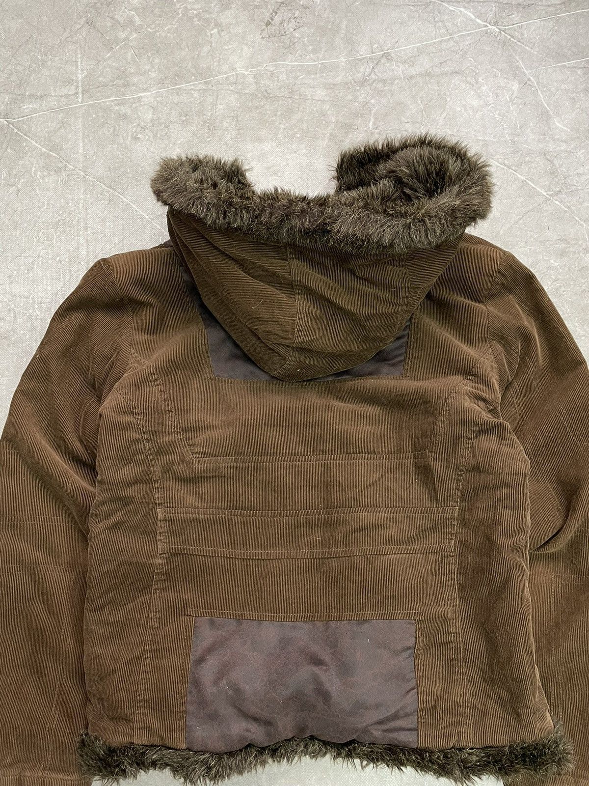 If Six Was Nine If six was nine corduroy jacket faux fur opium Y2K cozy Size US M / EU 48-50 / 2 - 11 Thumbnail