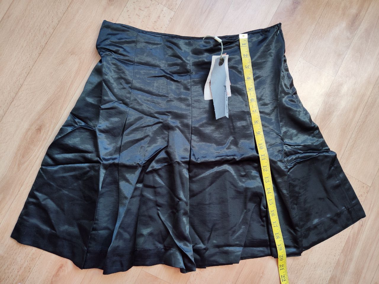 Cop Copine Cop Copine Black Pleated Skirt sz M waist 15" Size 30" / US 8 / IT 44 - 5 Thumbnail