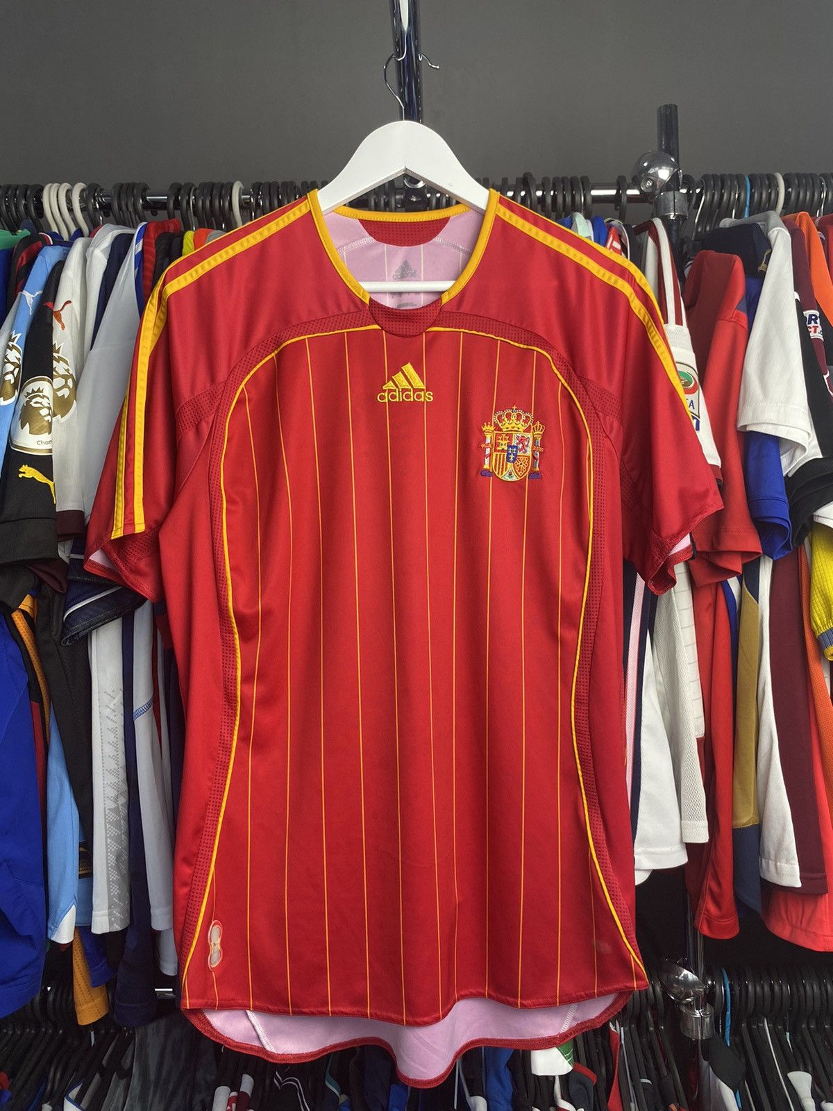 Adidas 2005/07 ADIDAS SPAIN HOME KIT SOCCER FOOTBALL JERSEY SHIRT Size US M / EU 48-50 / 2 - 1 Thumbnail