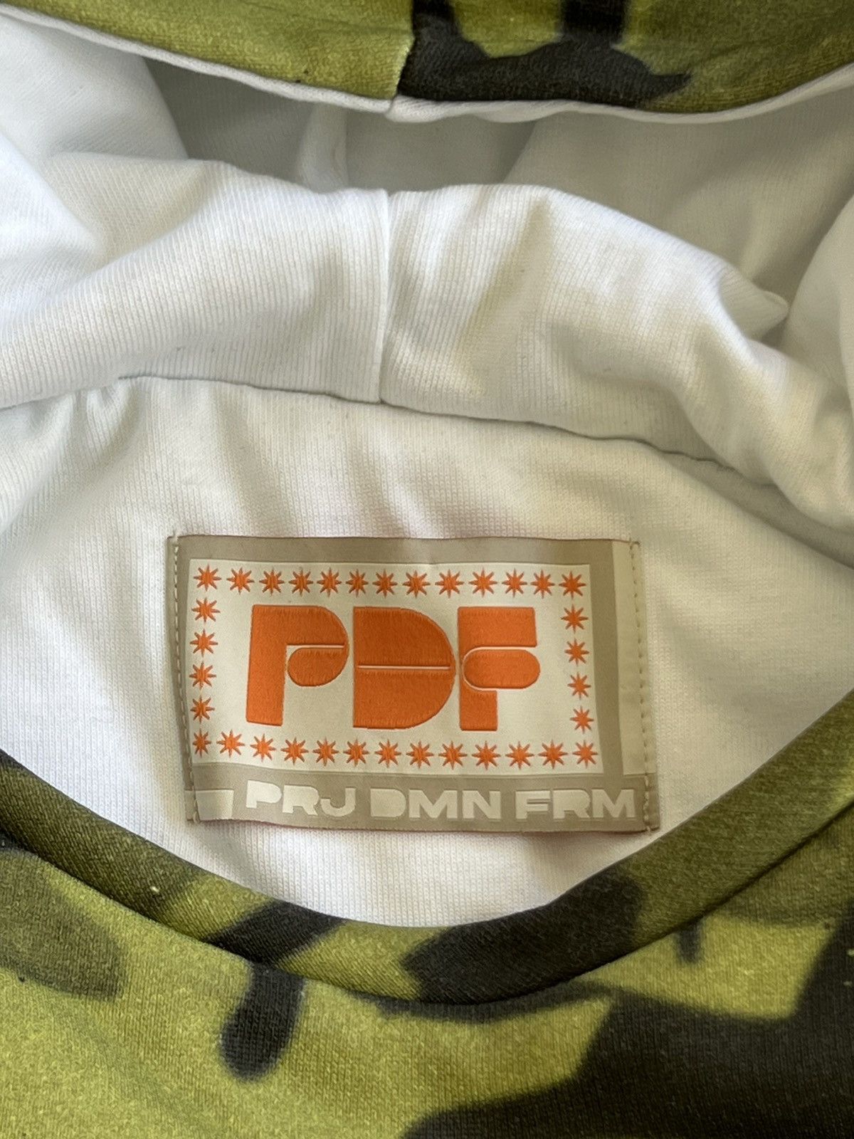 PDF PDF Channel Camo Puffer Hoodie Size US L / EU 52-54 / 3 - 9 Thumbnail