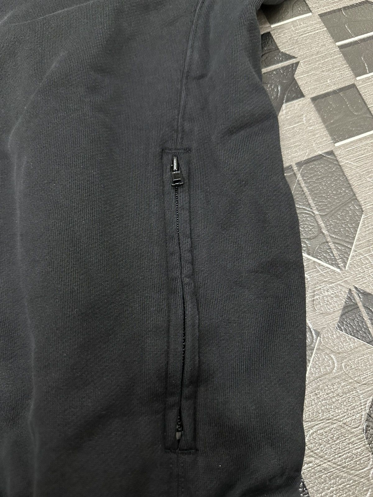 Y-3 Y-3 Yohji Yamamoto Logo Hoodies in Black Size US M / EU 48-50 / 2 - 10 Thumbnail