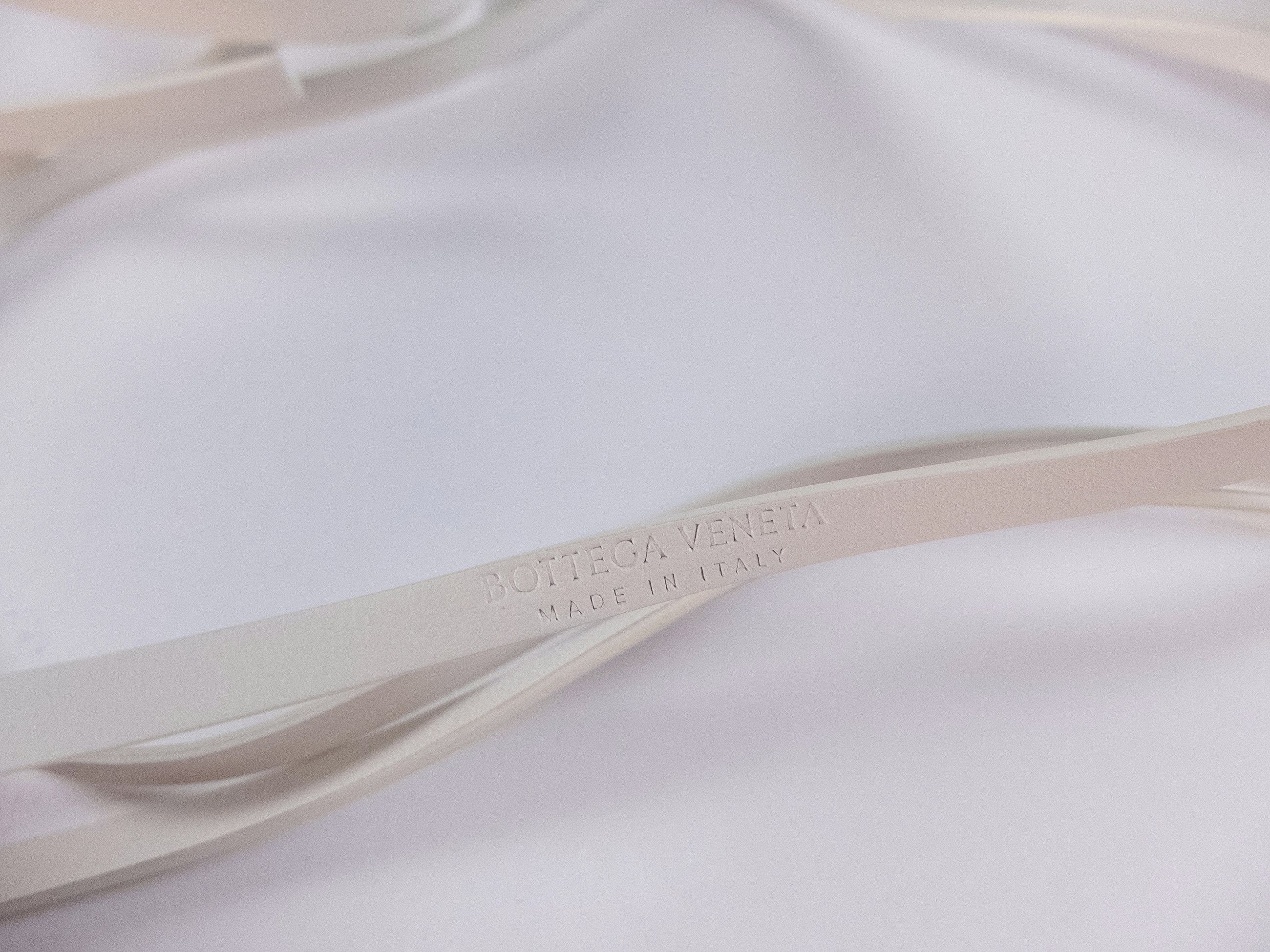 Bottega Veneta BOTTEGA VENETA white gold decorative buckle thin belt Size ONE SIZE - 9 Thumbnail