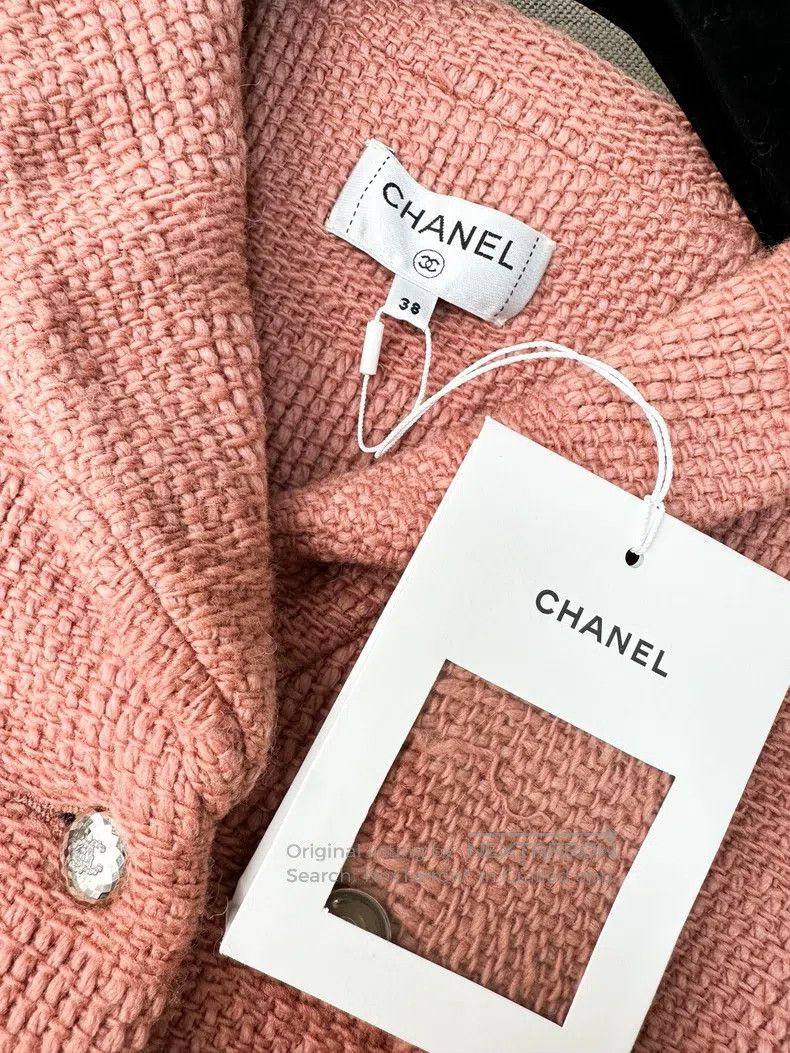 Chanel Chanel 21B Heavy Industry Embroidered Salmon Orange Pink V Size XS / US 0-2 / IT 36-38 - 7 Thumbnail