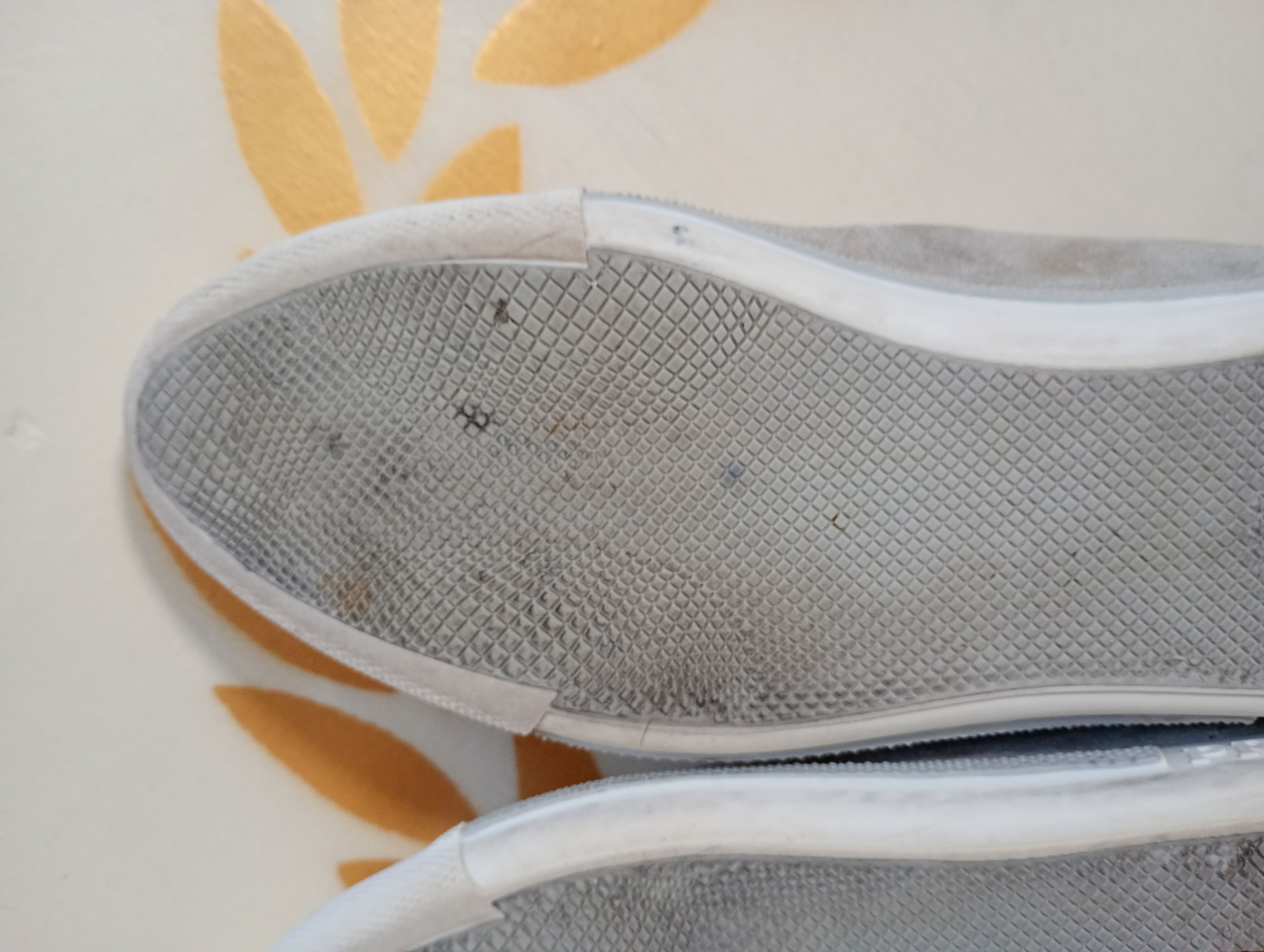 Prada Prada Suede Trainers size 37 Size US 7 / IT 37 - 22 Thumbnail