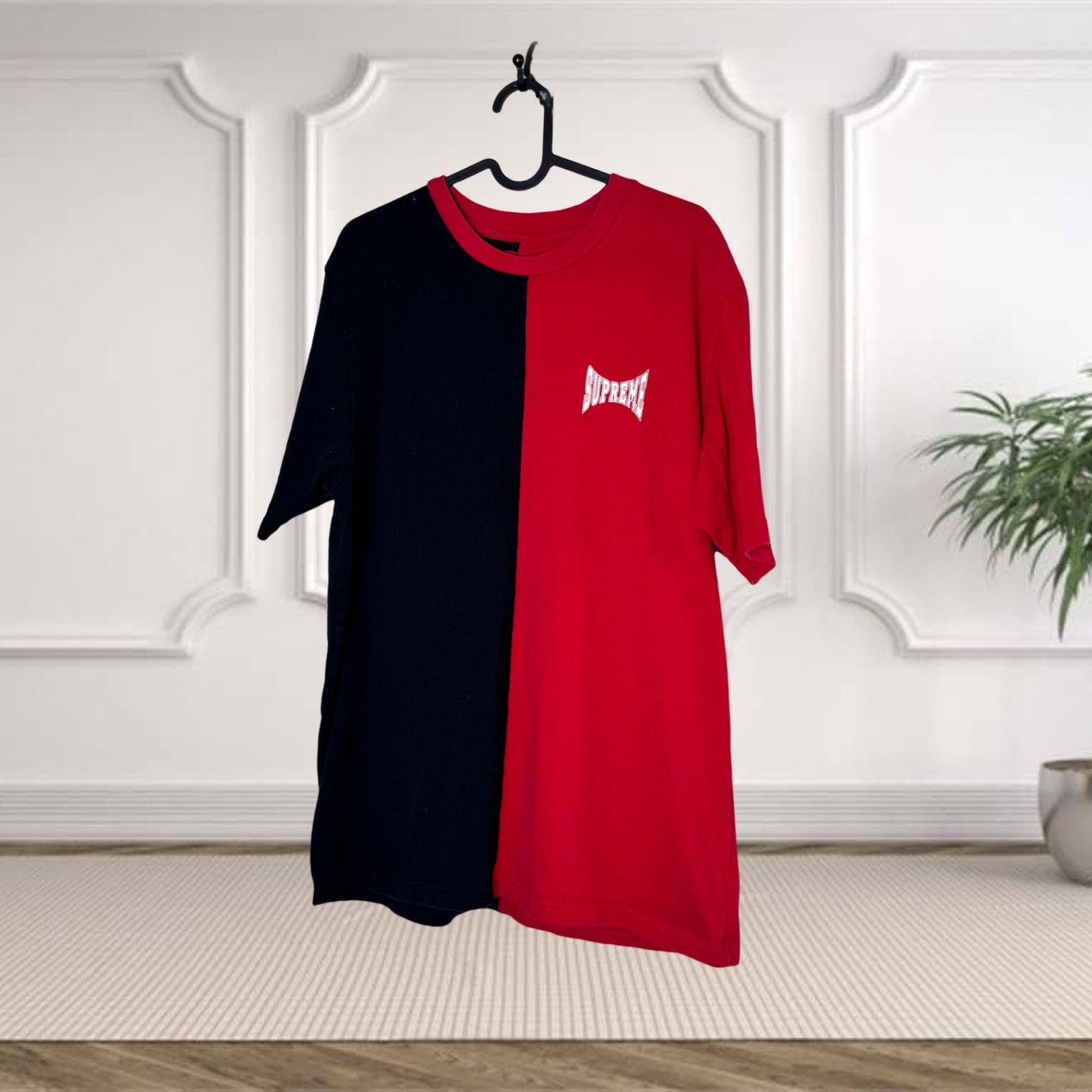 Supreme ? Supreme Split-Color Logo Tee – Red & Black L ? | Grailed