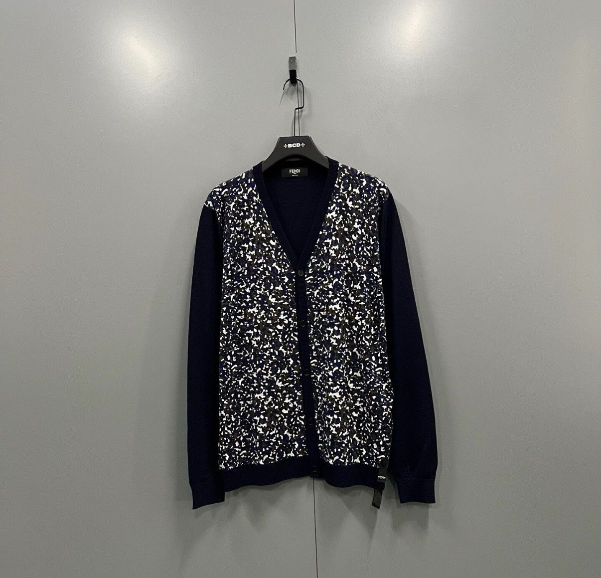 Fendi FENDI color-block knit cardigan J41 Size US L / EU 52-54 / 3 - 1 Thumbnail