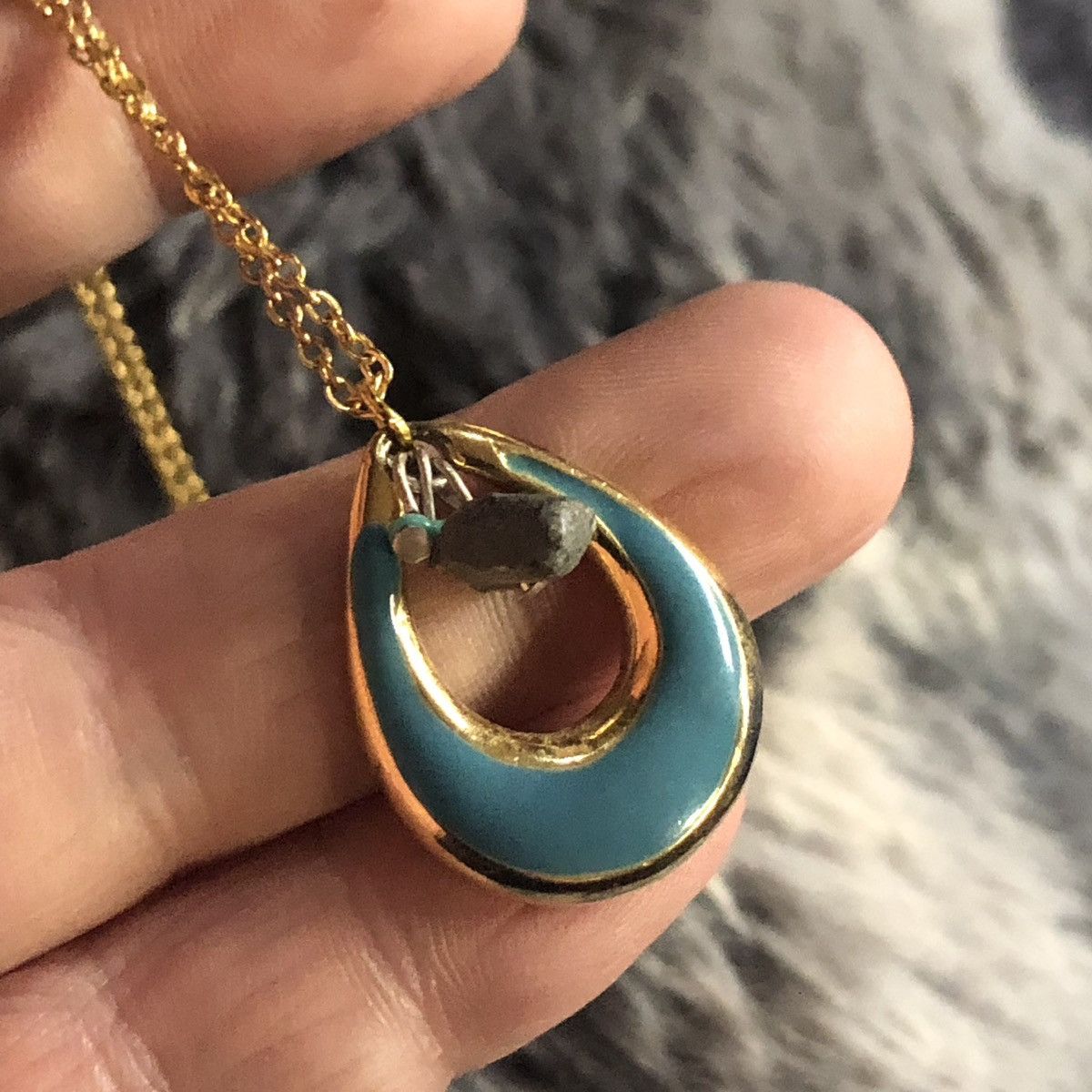 Handmade Handcrafted vintage turquoise enamel basalt rock necklace Size ONE SIZE - 8 Thumbnail