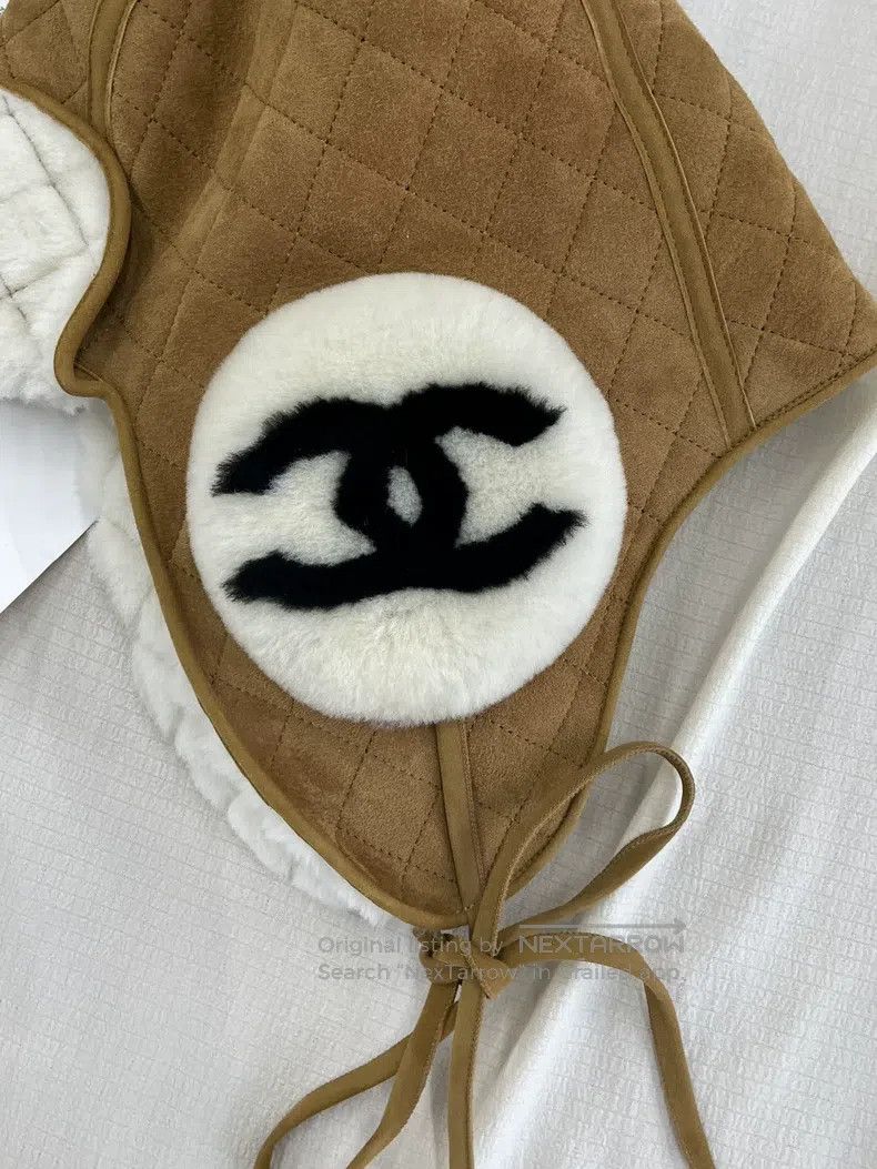 Chanel Chanel Brown suede helmet Size ONE SIZE - 2 Thumbnail