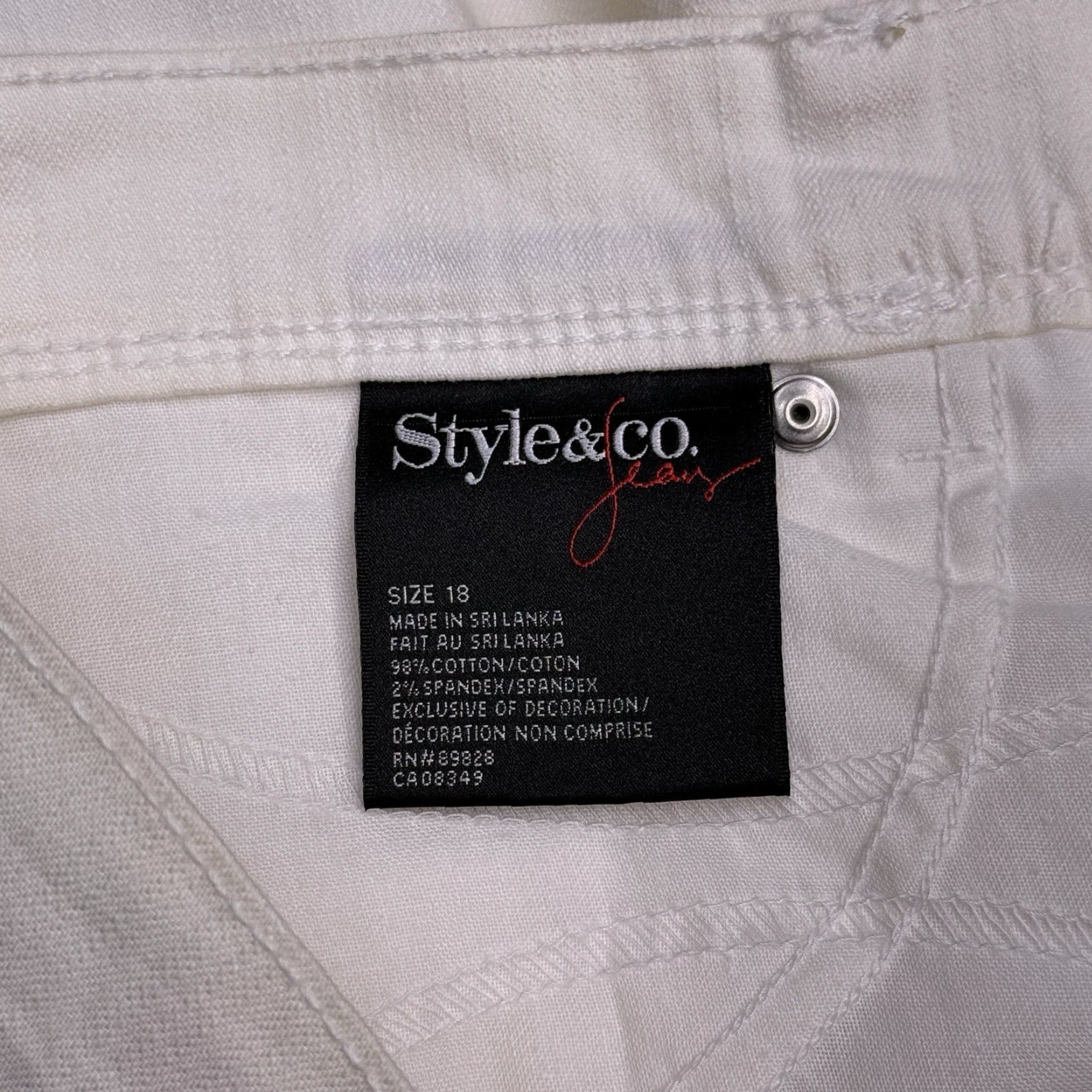Vintage Style&co Bootcut Jeans Womens 18 White High Rise Stretch Denim 5-Pocket Logo Zip Inseam 32.5in Regular Size 40" / US 18 - 6 Thumbnail
