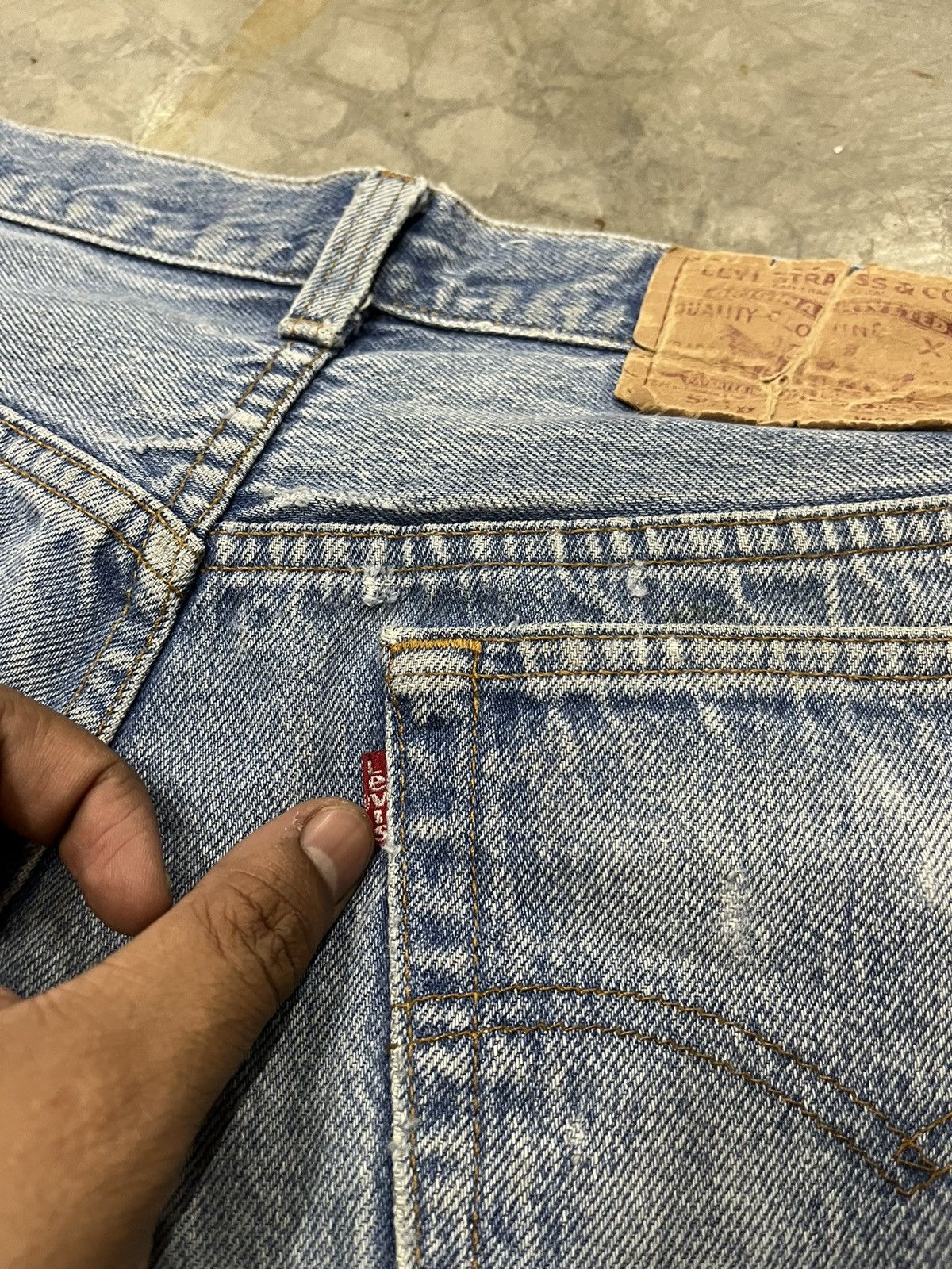 Levi's Vintage 501xx light wash distressed denim Size US 31 - 4 Thumbnail