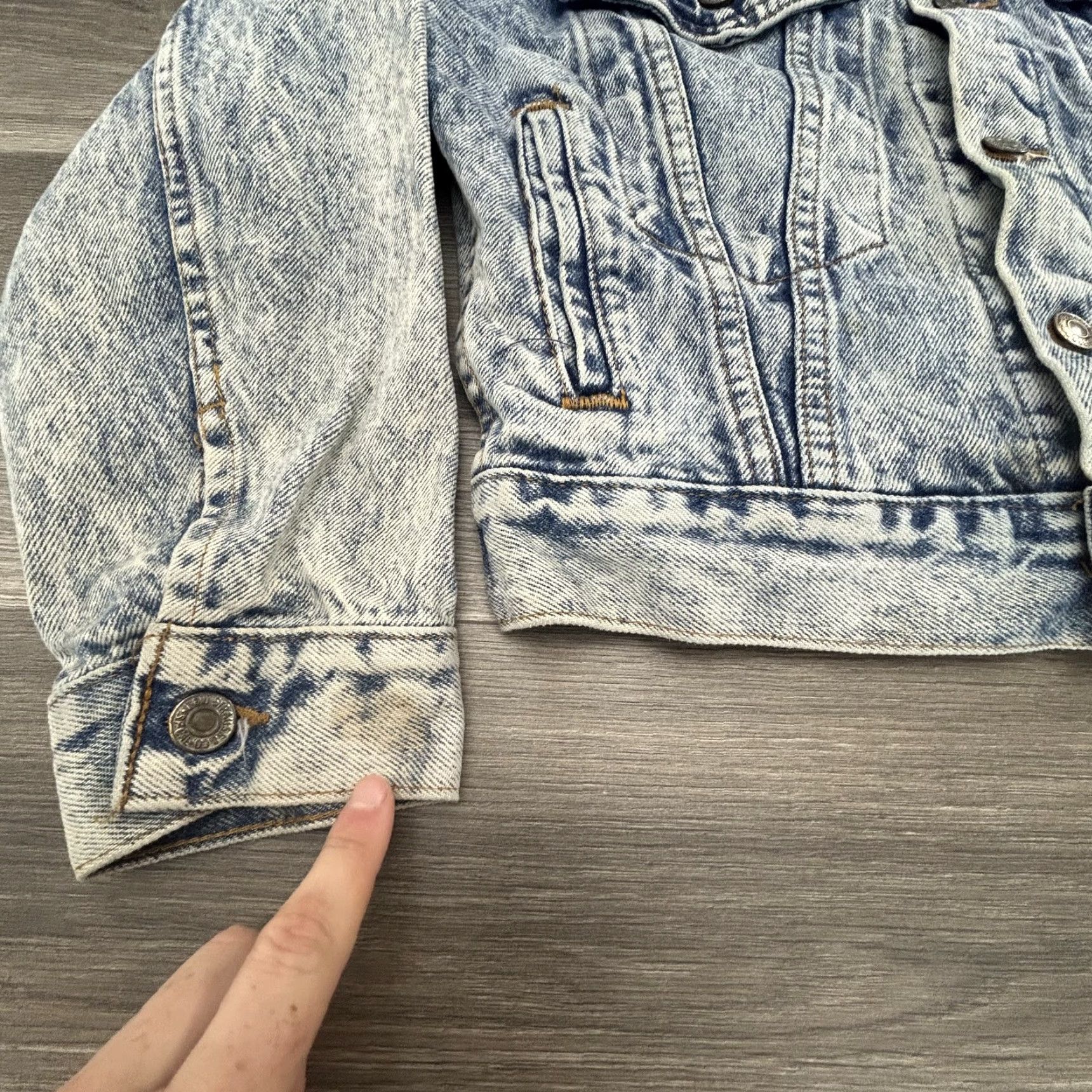 Levi's VINTAGE Levi's Jacket Women's Small S Blue Denim 3/4 Sleeve 57514-0209 Trucker 80s 90s Retro Size S / US 4 / IT 40 - 2 Thumbnail