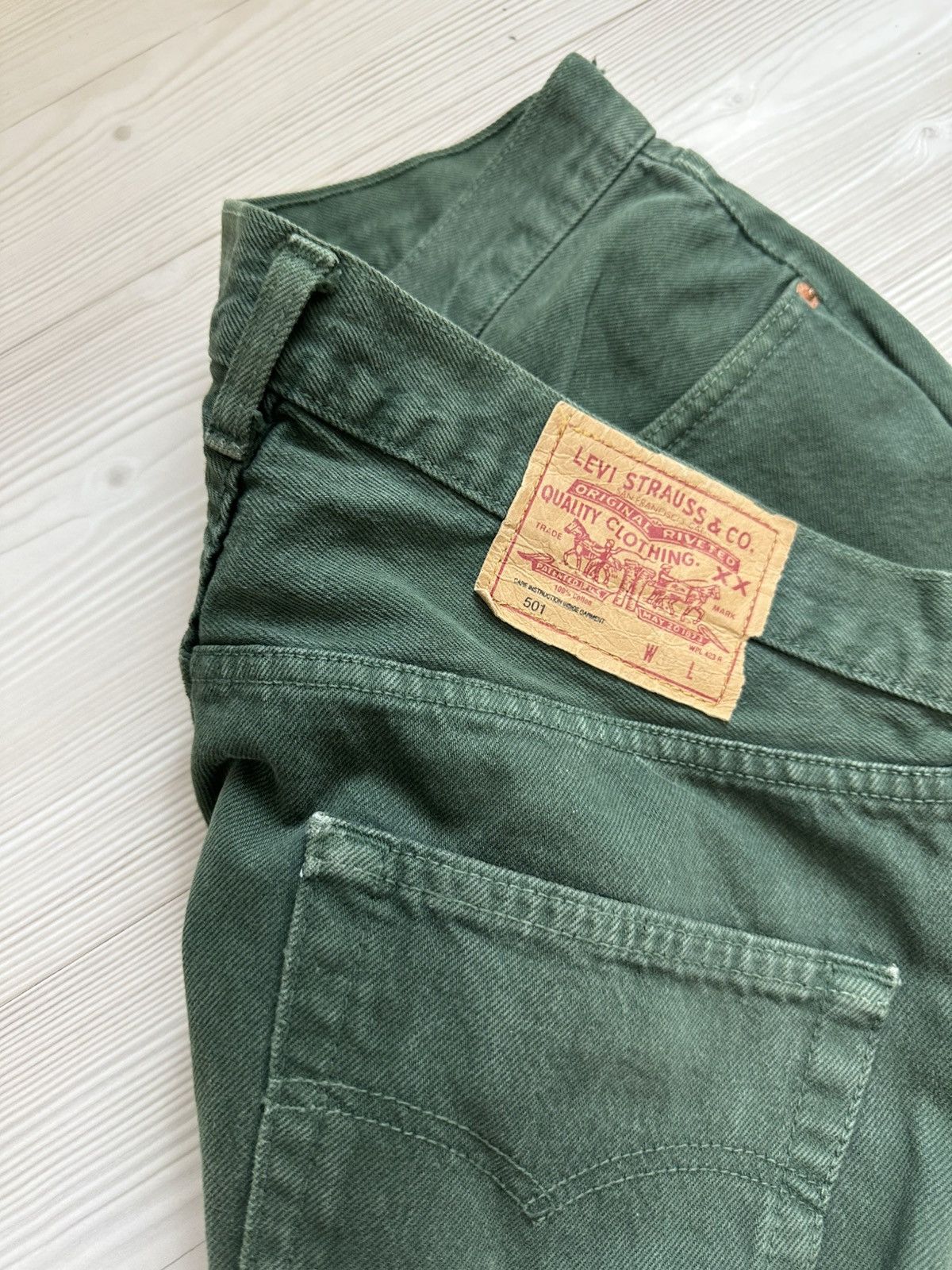 Levi's Vintage Clothing Levi’s vintage 93’ green jeans 501 36/34 Size US 36 / EU 52 - 4 Thumbnail