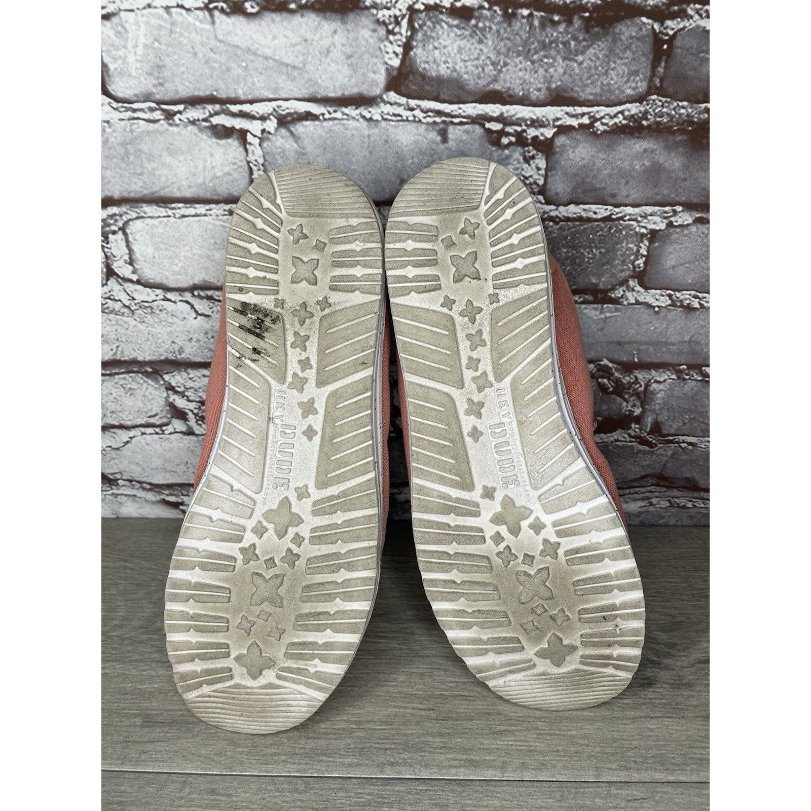 Other Hey Dude Shoes Wally Washed Pink Fabric Slip On Comfort Shoe Size US 13 / EU 46 - 6 Thumbnail