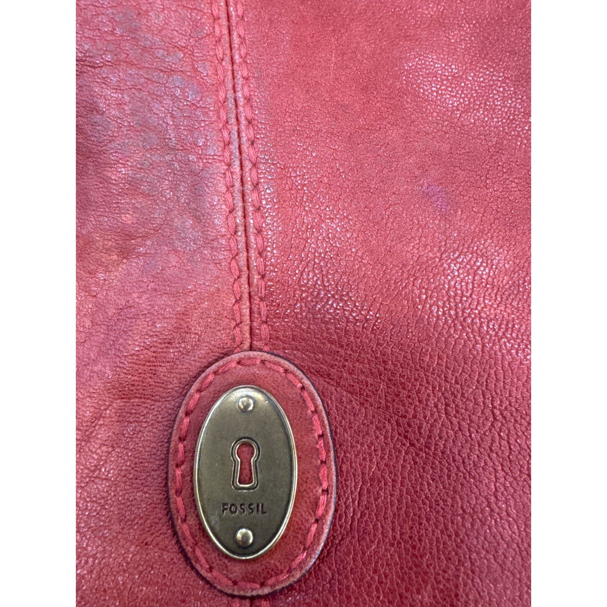 Fossil Vintage Fossil Womens Red Leather Shoulder Bag Purse SKU 723 Size ONE SIZE - 8 Thumbnail