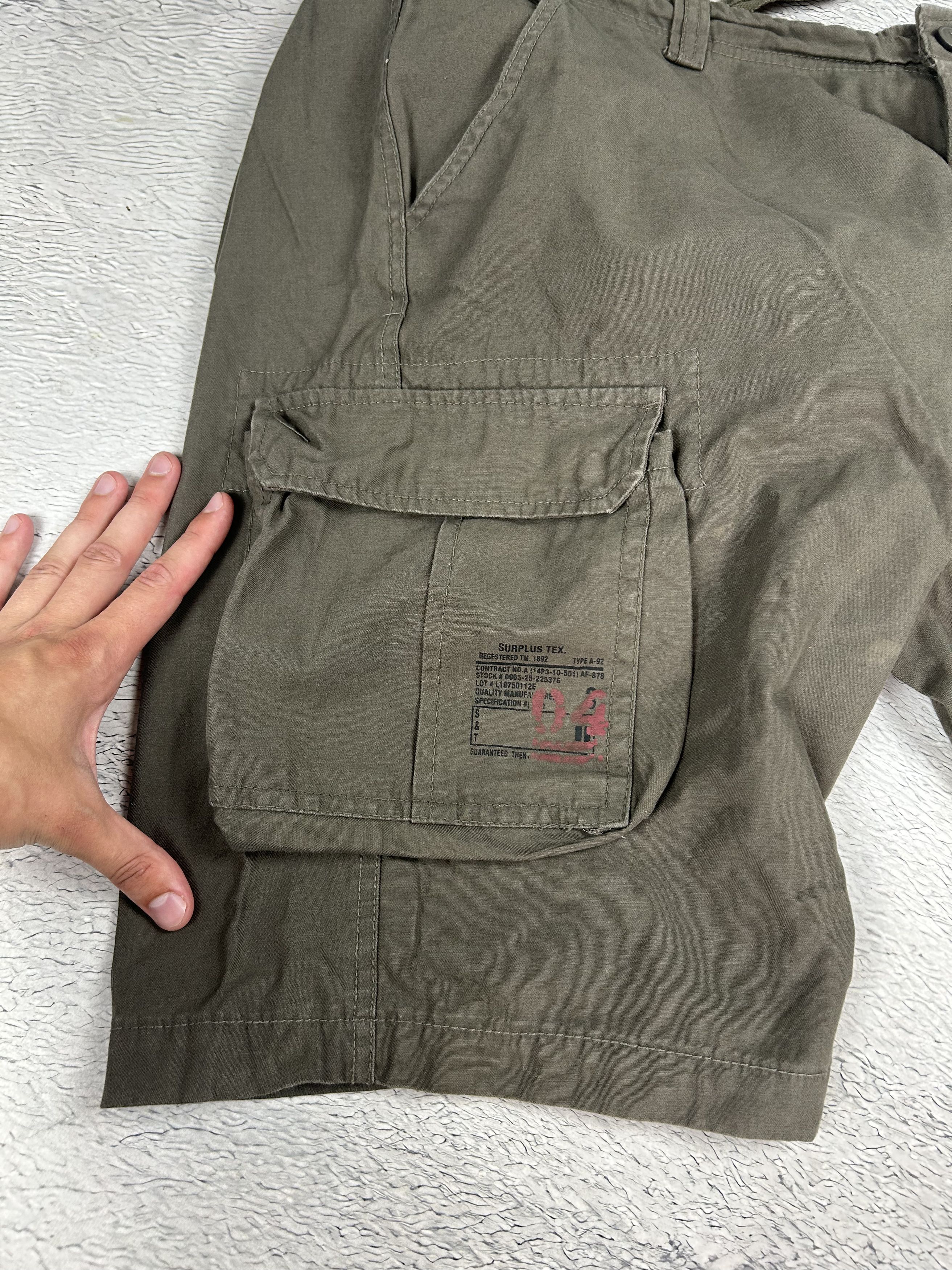 JNCO × Japanese Brand Surplus Tex Cargo Shorts Army Baggy multipocket Streetwear Size US 38 / EU 54 - 2 Thumbnail
