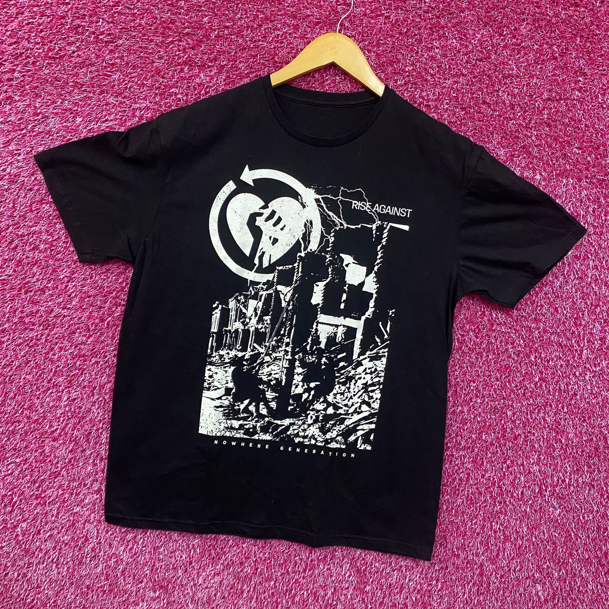 Band Tees Rise Against Nowhere Generation Tear Down T-shirt Medium Size US M / EU 48-50 / 2 - 3 Thumbnail