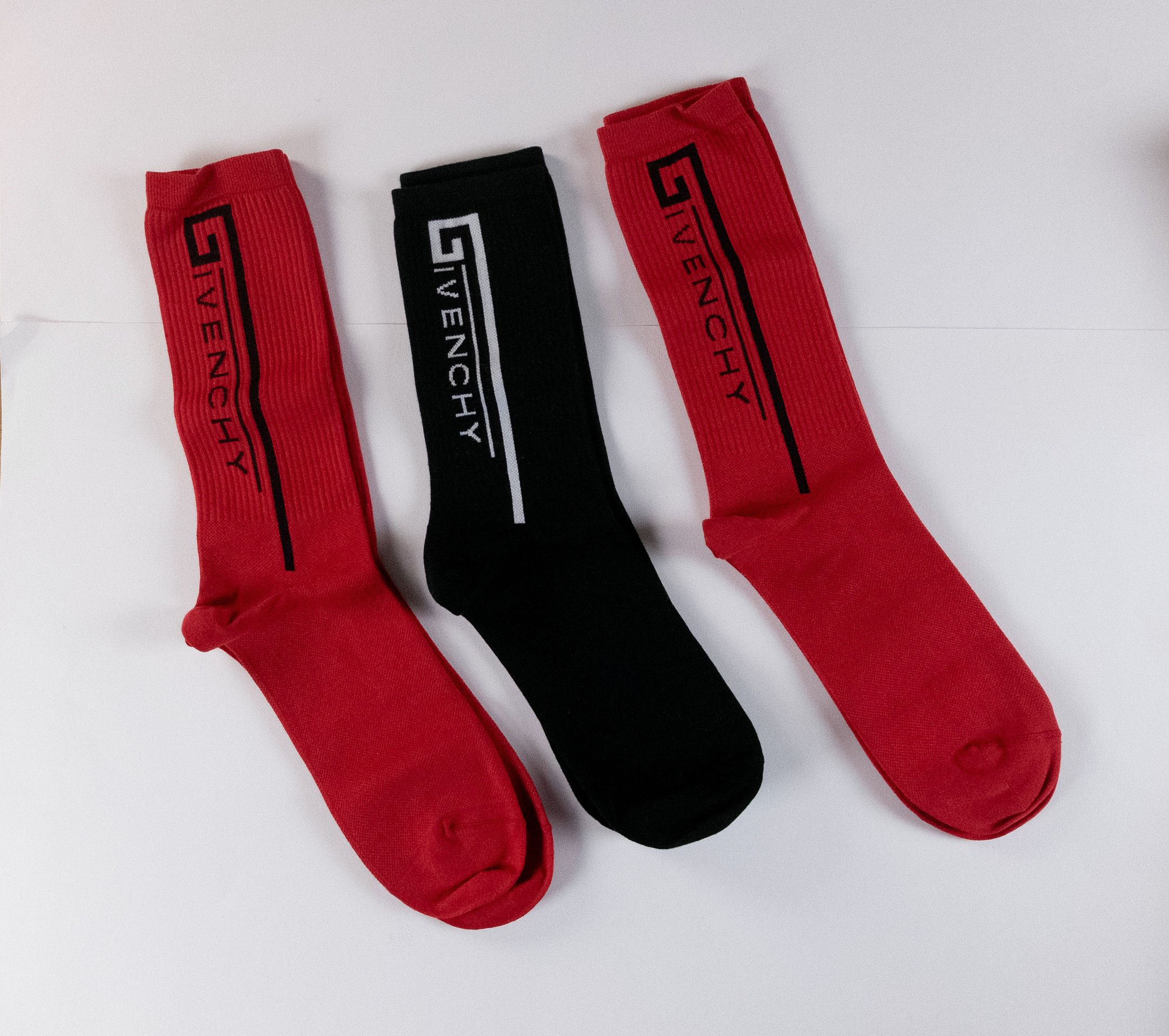 Givenchy GIVENCHY 3 pairs red black crew socks 10 - 13 US / 43 - 46 Size ONE SIZE - 1 Thumbnail