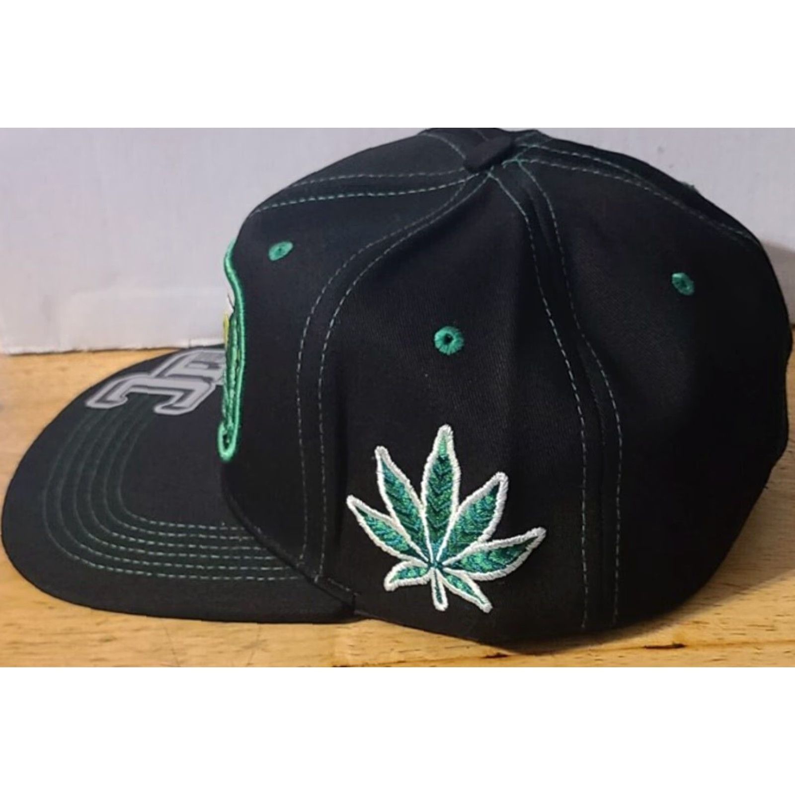 Vintage VINTAGE Marijuana Leaf High Life Cannabis Palm Tree Snapback Cap Adult Adjustable Cotton Black Men's Size ONE SIZE - 2 Thumbnail