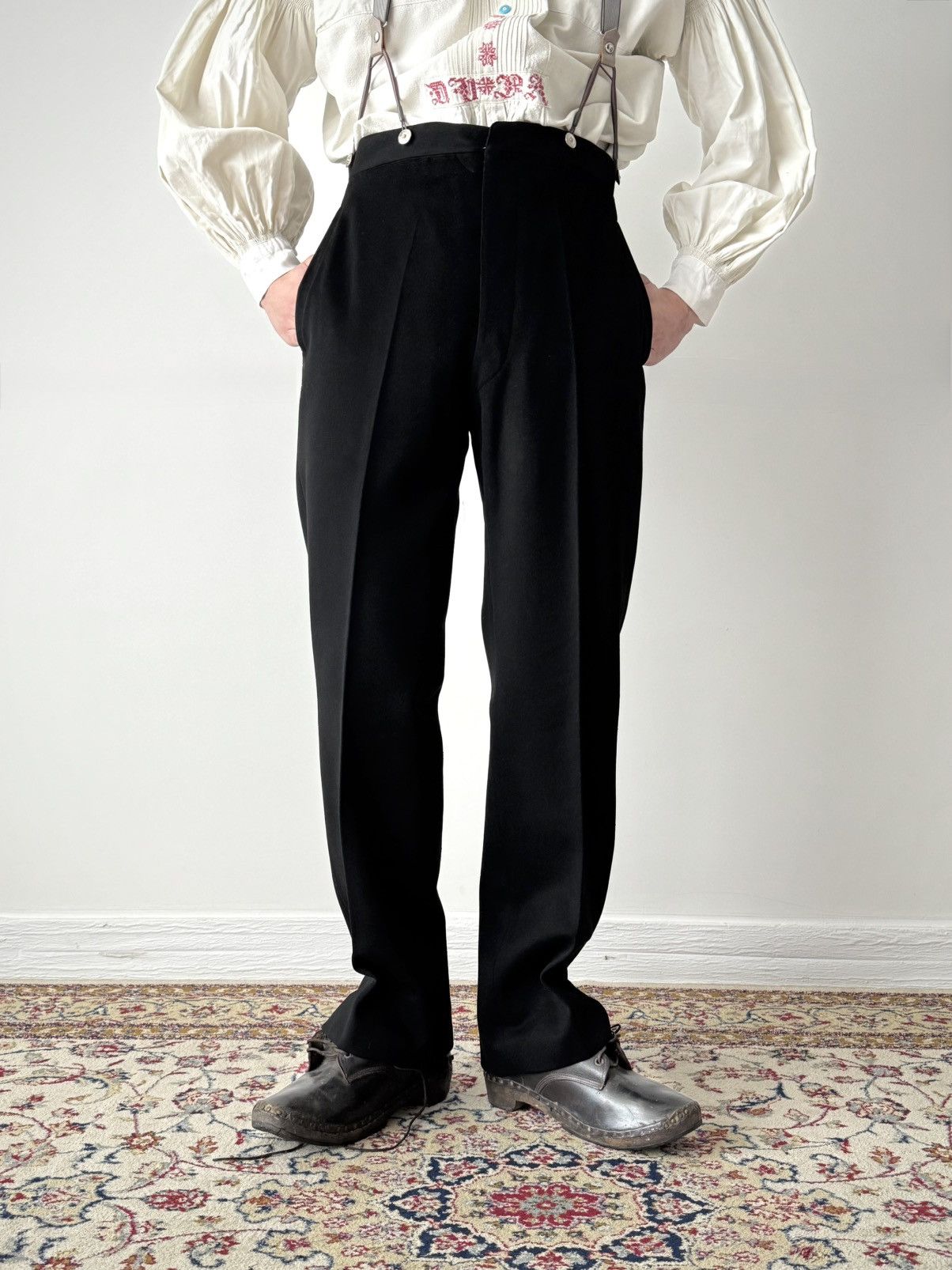 Vintage Antique 1920s European Tailored Black Wool Trousers Size US 32 / EU 48 - 1 Thumbnail