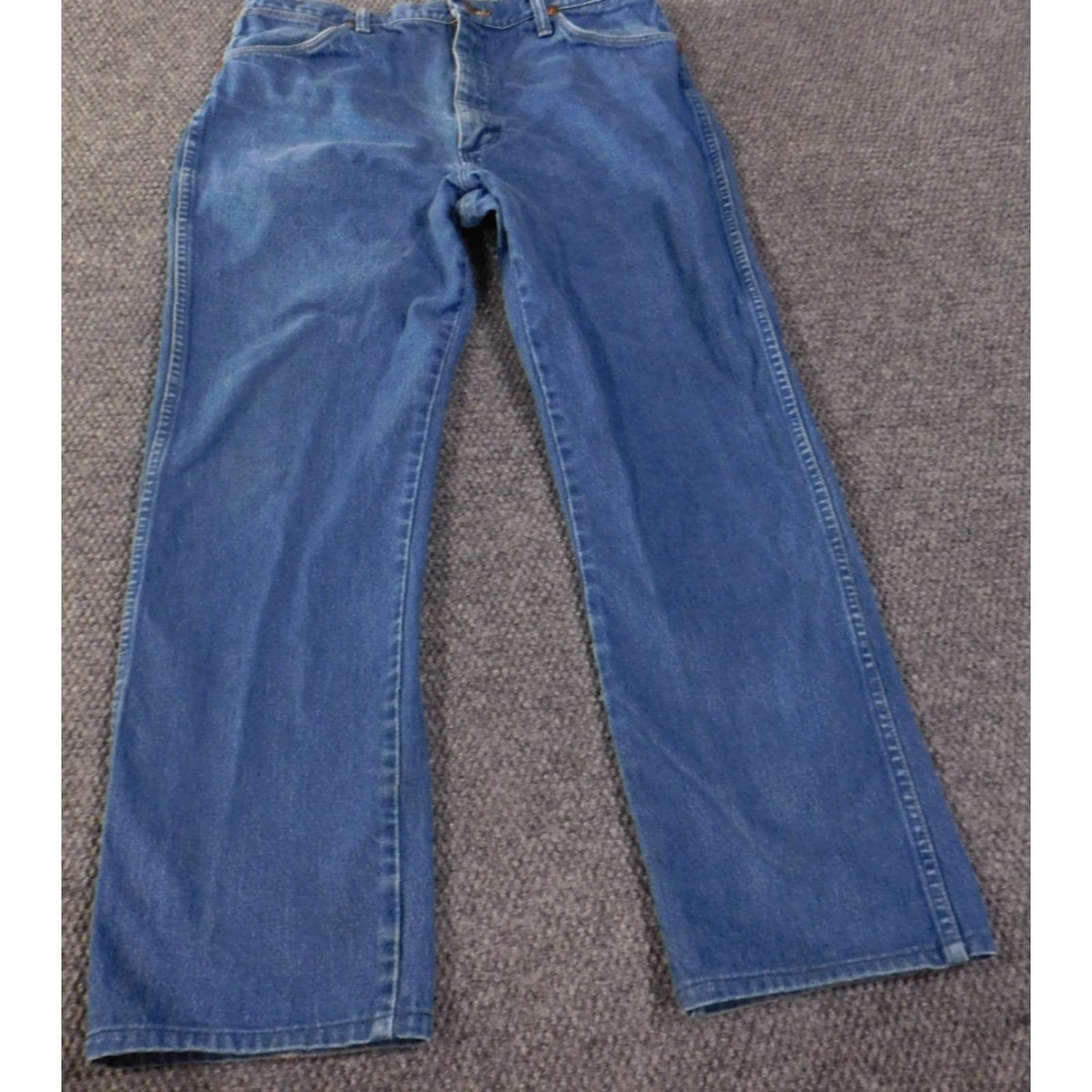 Wrangler Wrangler Jeans Mens Regular 32x29 Denim Straight 13MWZ Cowboy Light Blue Cotton Denim Zipper Pockets Size US 32 / EU 48 - 2 Thumbnail