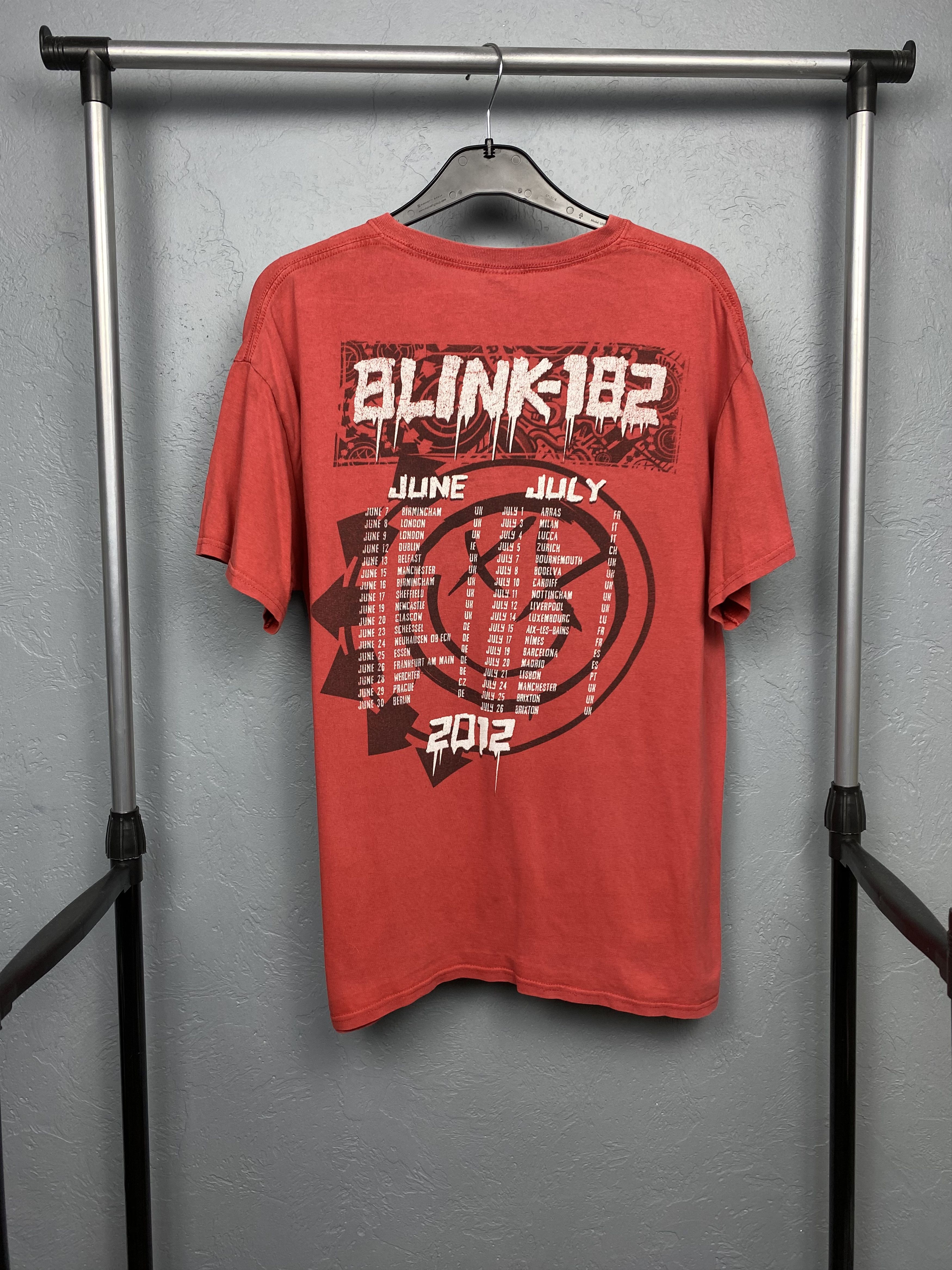Band Tees × Vintage Blink 182 Vintage 2012 Tour Mens Rock Band T-Shirt Size US L / EU 52-54 / 3 - 6 Thumbnail