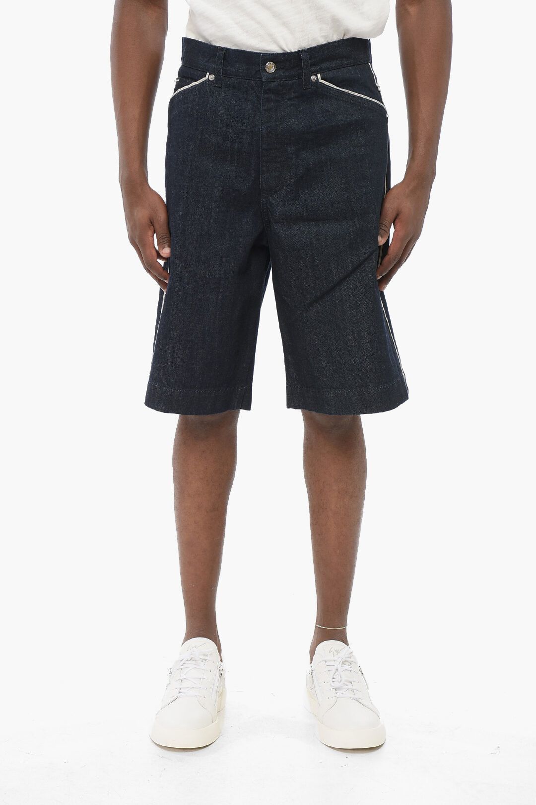 og1mm0825 Dark Washed Denim Short in Blue