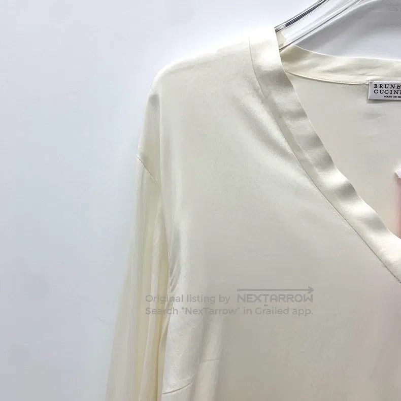 Brunello Cucinelli Brunello Cucinelli Off-white silk V-neck bell-sleeve shirt Size L / US 10 / IT 46 - 3 Thumbnail
