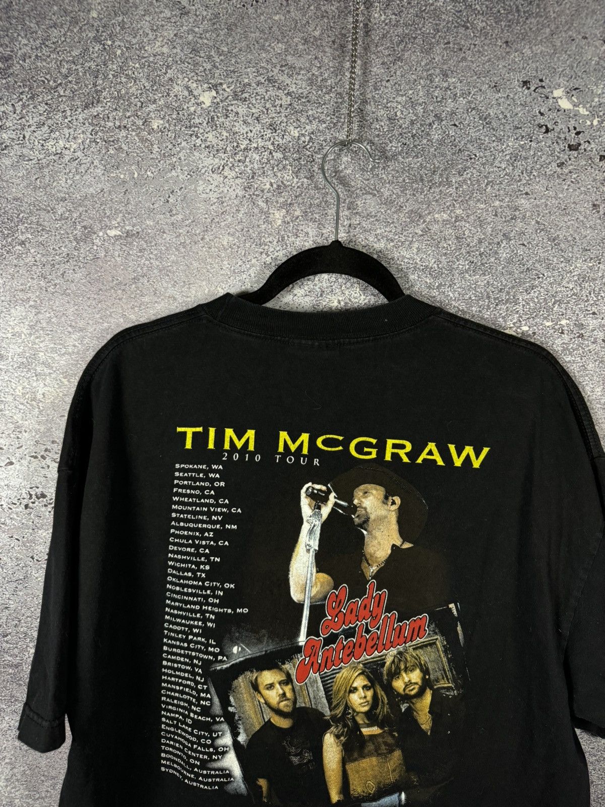 Vintage × WWE Tim McGraw Tour T Shirt Adult Black Faded Lady Antebellum Size US XL / EU 56 / 4 - 10 Thumbnail