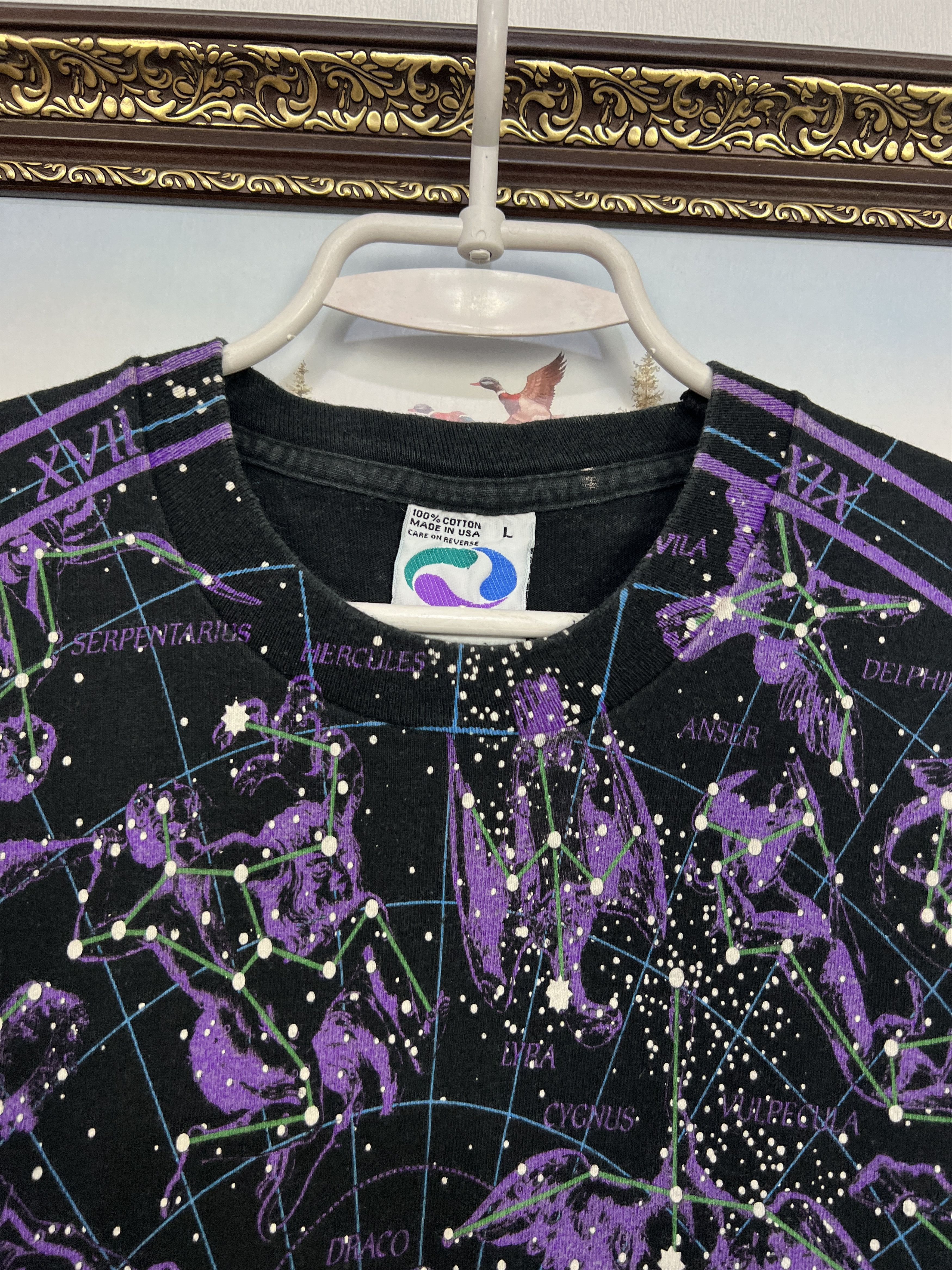 Liquid Blue Vintage 90's Liquid Blue Hemisphere Boreal Astrology Shirt Size US L / EU 52-54 / 3 - 8 Thumbnail