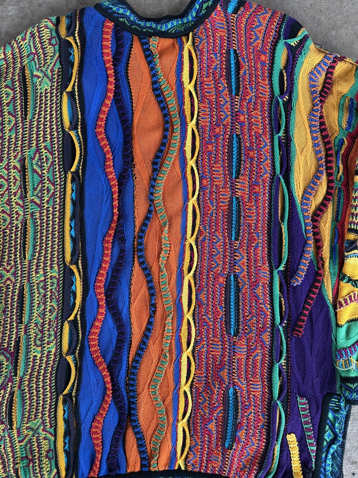 Coogi × Man Made In Australia × Vintage Vintage COOGI Australia Women’s 90s 3D Knit Medium Sweater Size M / US 6-8 / IT 42-44 - 9 Thumbnail