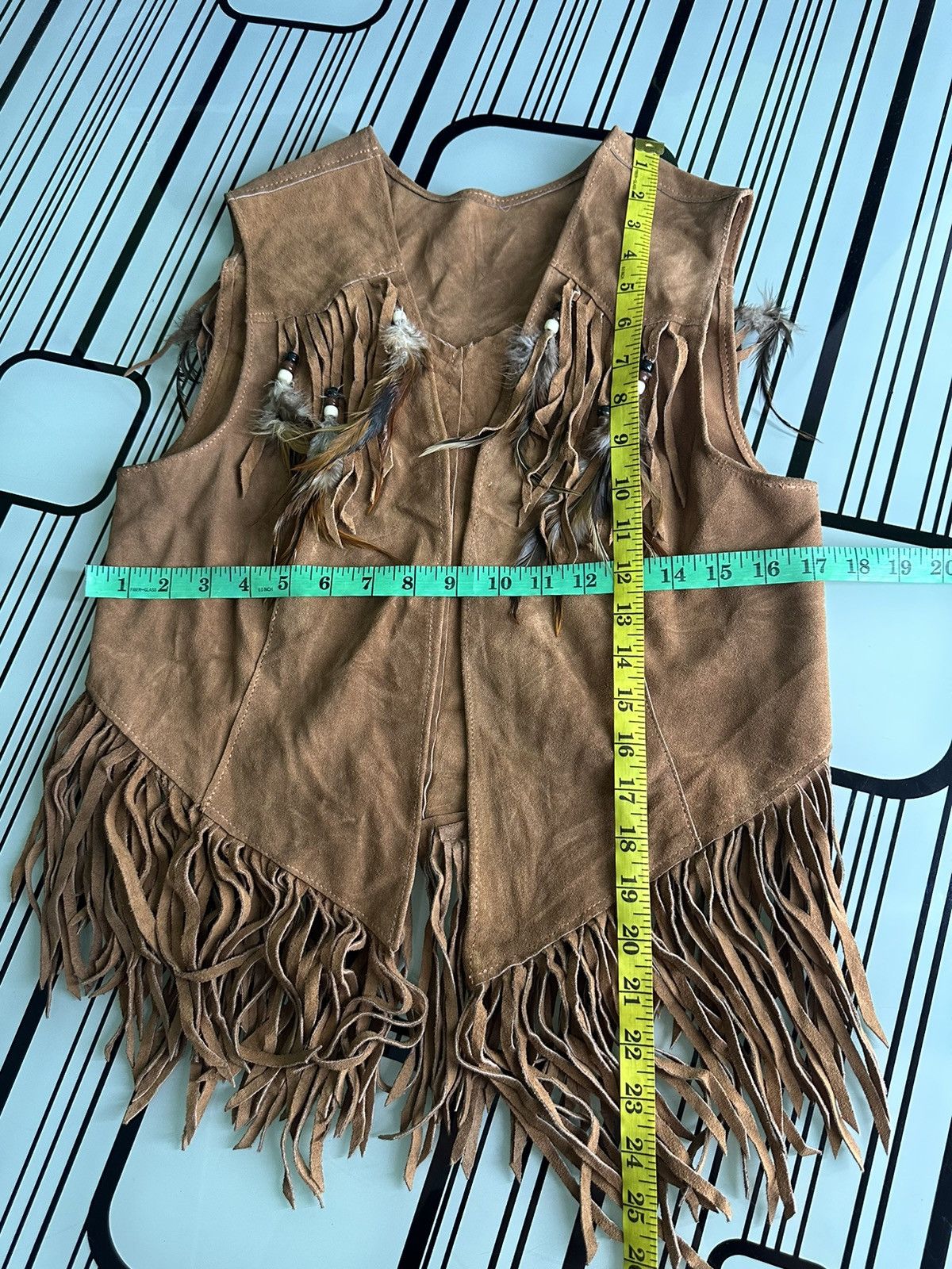 Japanese Brand Vintage Autumn Winter Faux Suede Ethnic Sleeveless Vest Size US S / EU 44-46 / 1 - 9 Thumbnail