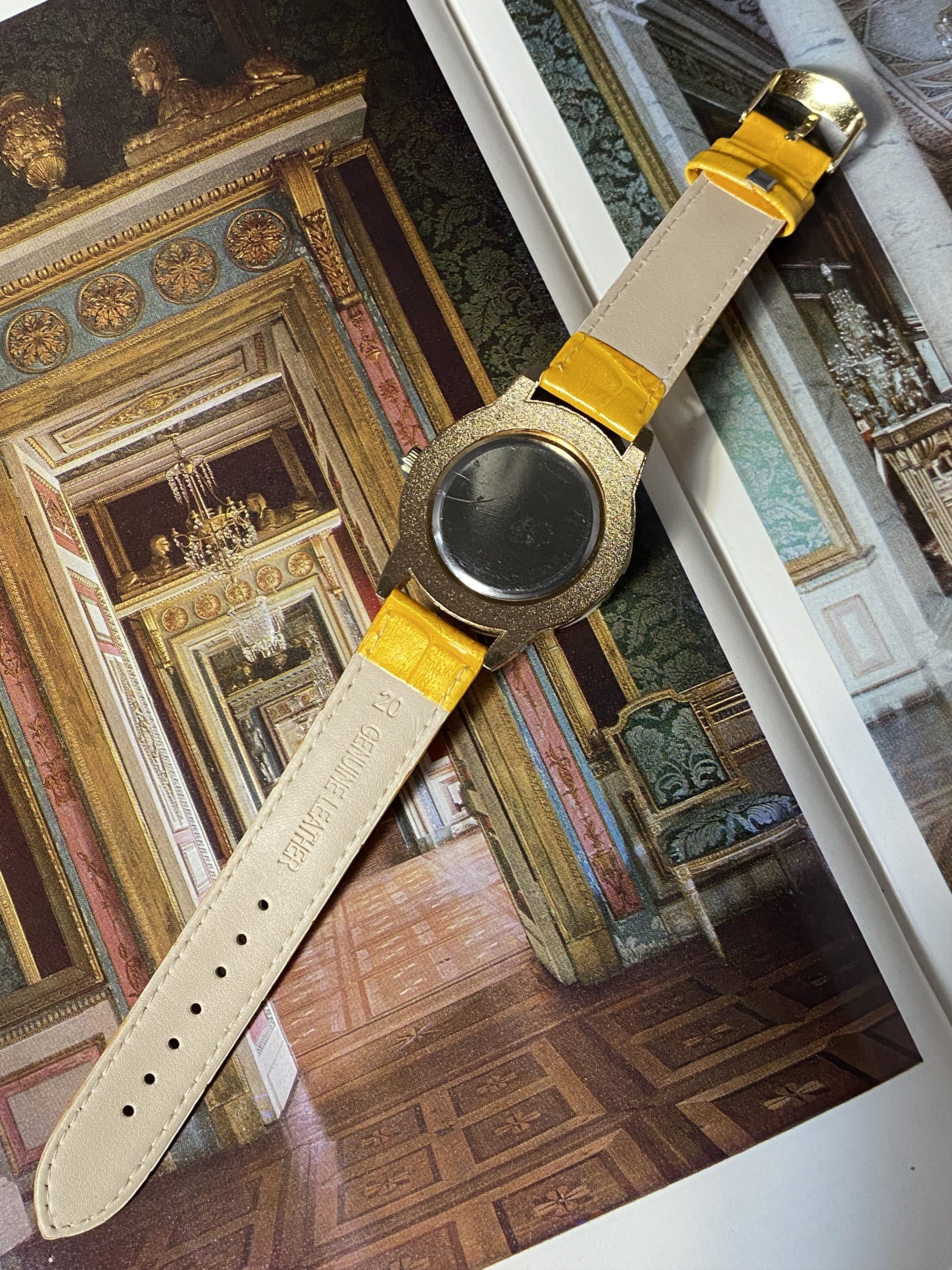 Japanese Brand × Jewelry × Vintage Women’s Watch with Yellow Strap - Elegance Size ONE SIZE - 6 Thumbnail