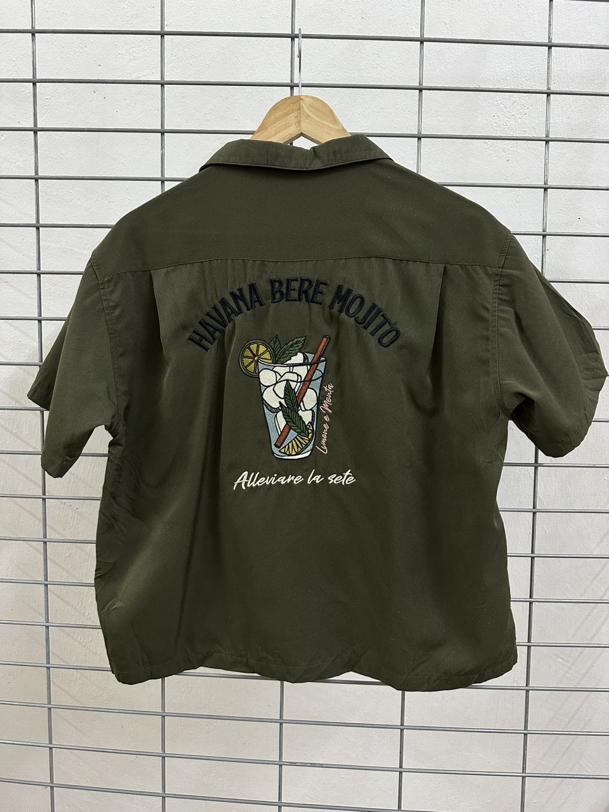 Japanese Brand Power To The People Sukajan Crop Top Open Collar Shirt Size M / US 6-8 / IT 42-44 - 2 Thumbnail