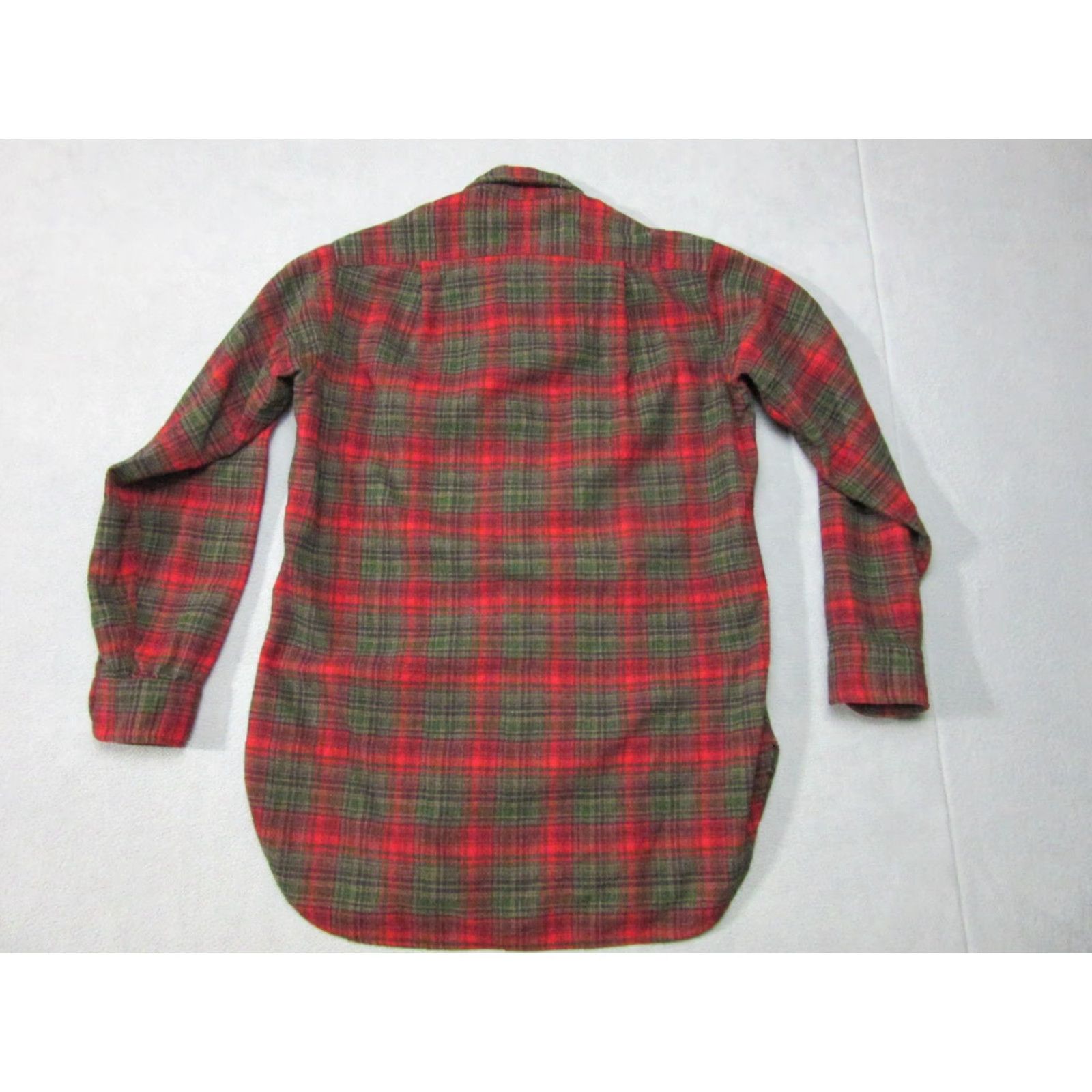 Pendleton Vintage Pendleton Shirt Mens Medium Red Plaid Virgin Wool Flannel Pockets Button Up Size US M / EU 48-50 / 2 - 3 Thumbnail