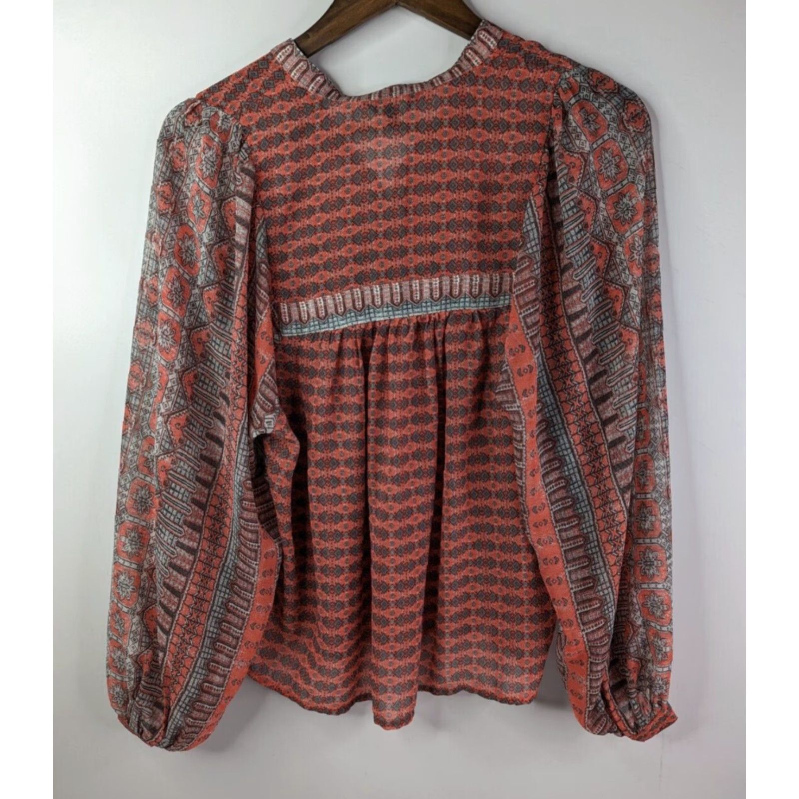 Lucky Brand Lucky Brand Women's Blouse Long Sleeve V-Neck Lace Up Peasant Border Print Coral Tassels Size S Size S / US 4 / IT 40 - 4 Thumbnail