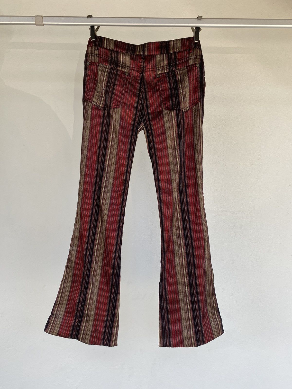 Ozz on pants