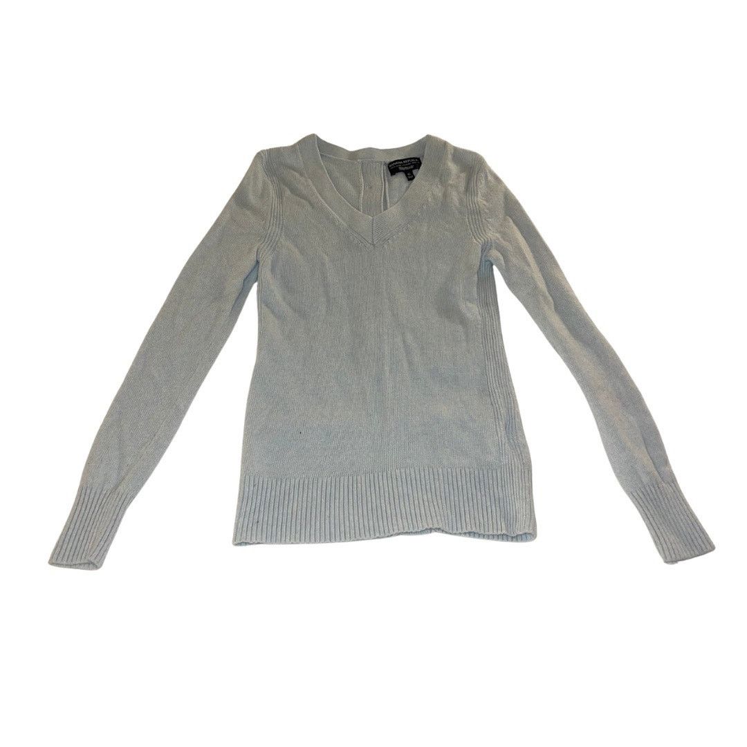 Banana Republic Banana Republic Sky Blue Fine Italian Yarn V-neck Sweater Size XS / US 0-2 / IT 36-38 - 1 Thumbnail