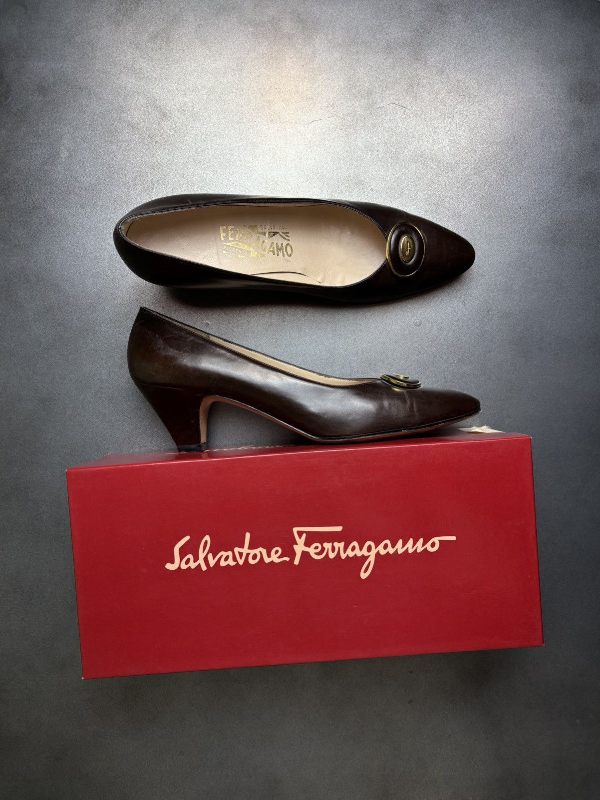 Salvatore Ferragamo × Vintage Vintage Ferragamo Heels Brown Leather Slip On 1980s Box Size US 9.5 / IT 39.5 - 18 Thumbnail