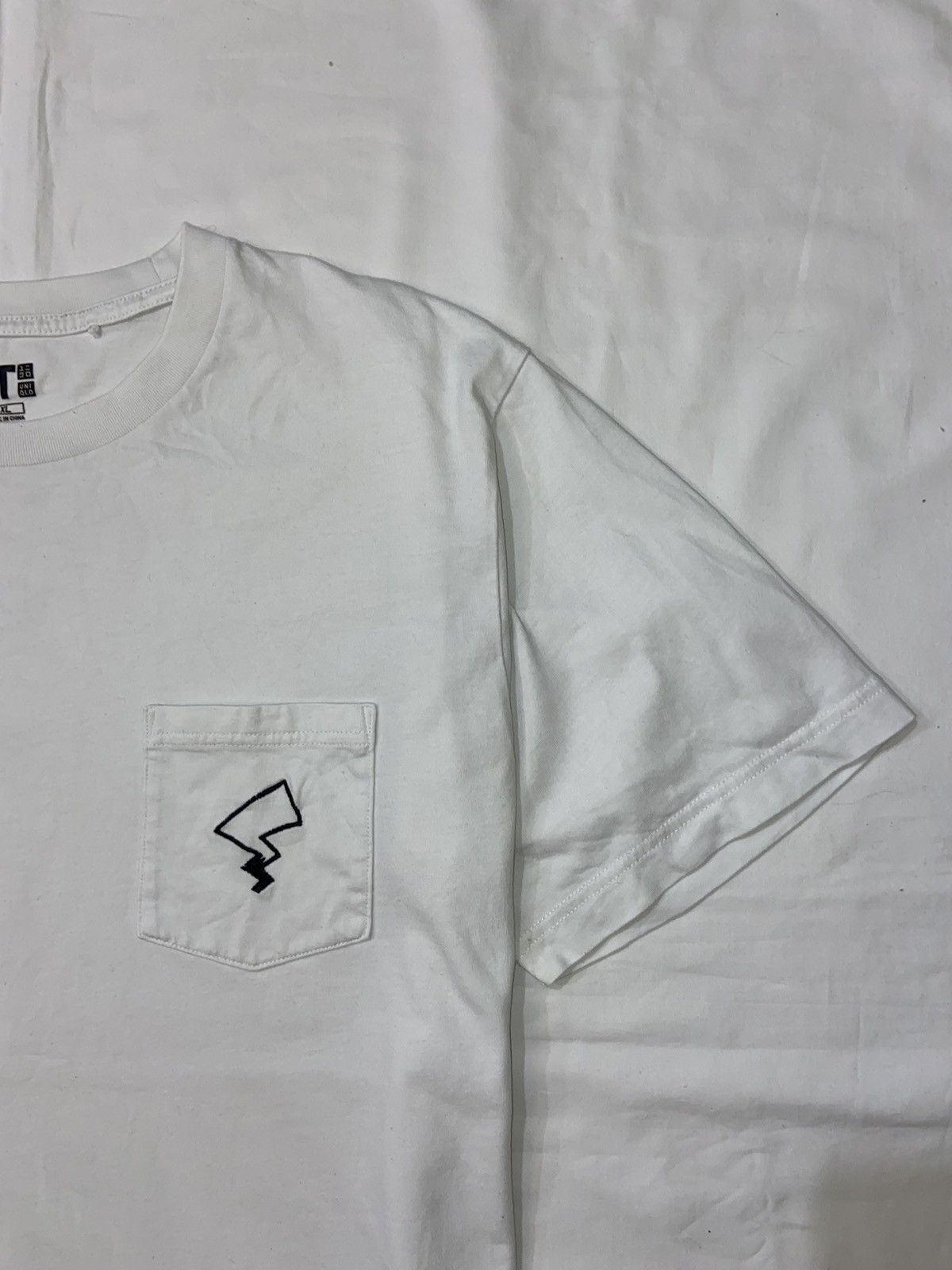 Anime × Pokemon × Uniqlo Uniqlo × Pokemon Pikachu Pocket White Y2K Tee T Shirt Size US XL / EU 56 / 4 - 6 Thumbnail