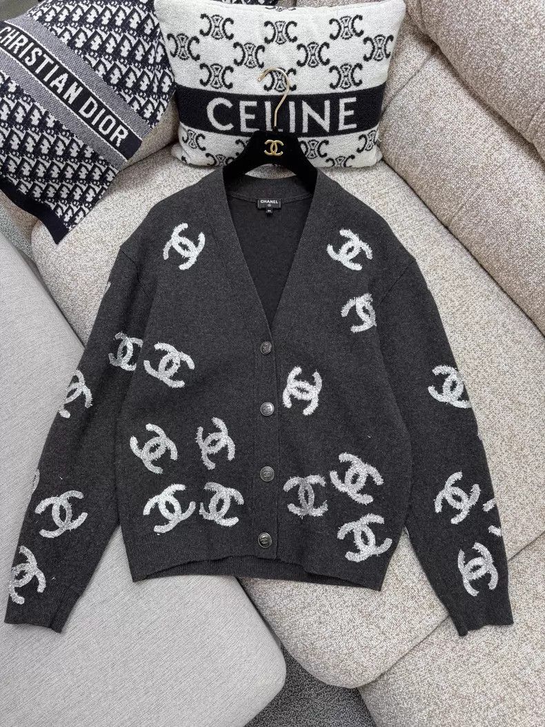 Chanel Chanel Shiny double C long-sleeved knitted cardigan coat Size XXS / US 00 / IT 34 - 2 Thumbnail