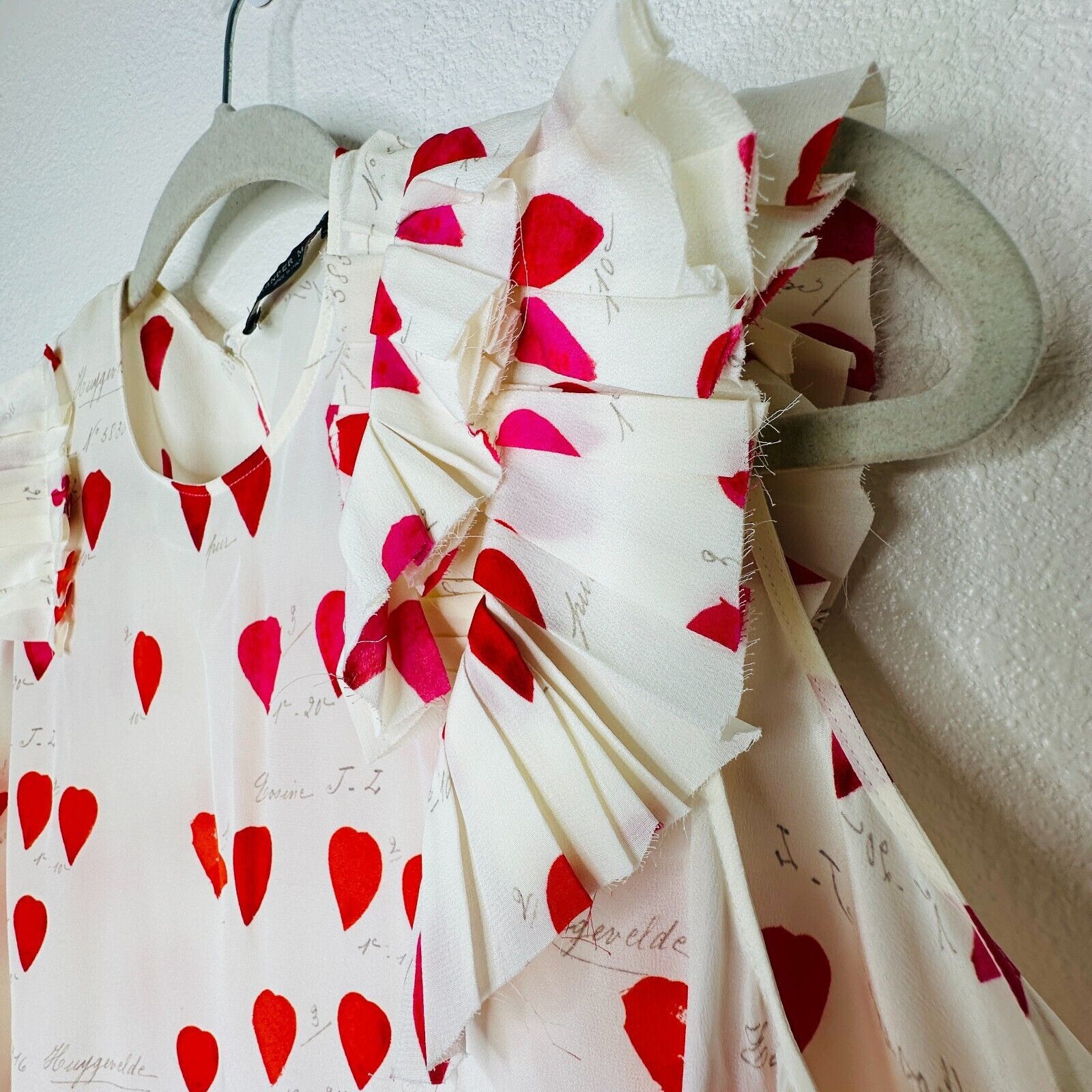 Alexander McQueen Alexander McQueen Cream Red Sleeveless Ruffle Blouse 44 / 12 Size L / US 10 / IT 46 - 8 Thumbnail