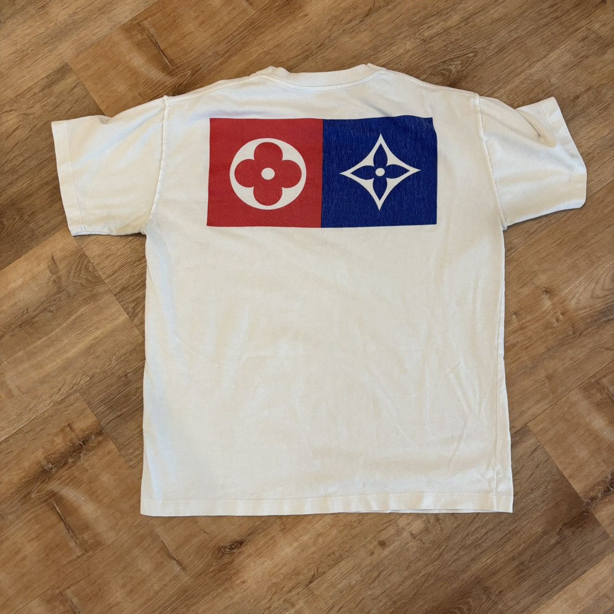 Louis Vuitton Louis Vuitton Blue Red Barcode Tee Shirt Size Large Size US L / EU 52-54 / 3 - 2 Thumbnail
