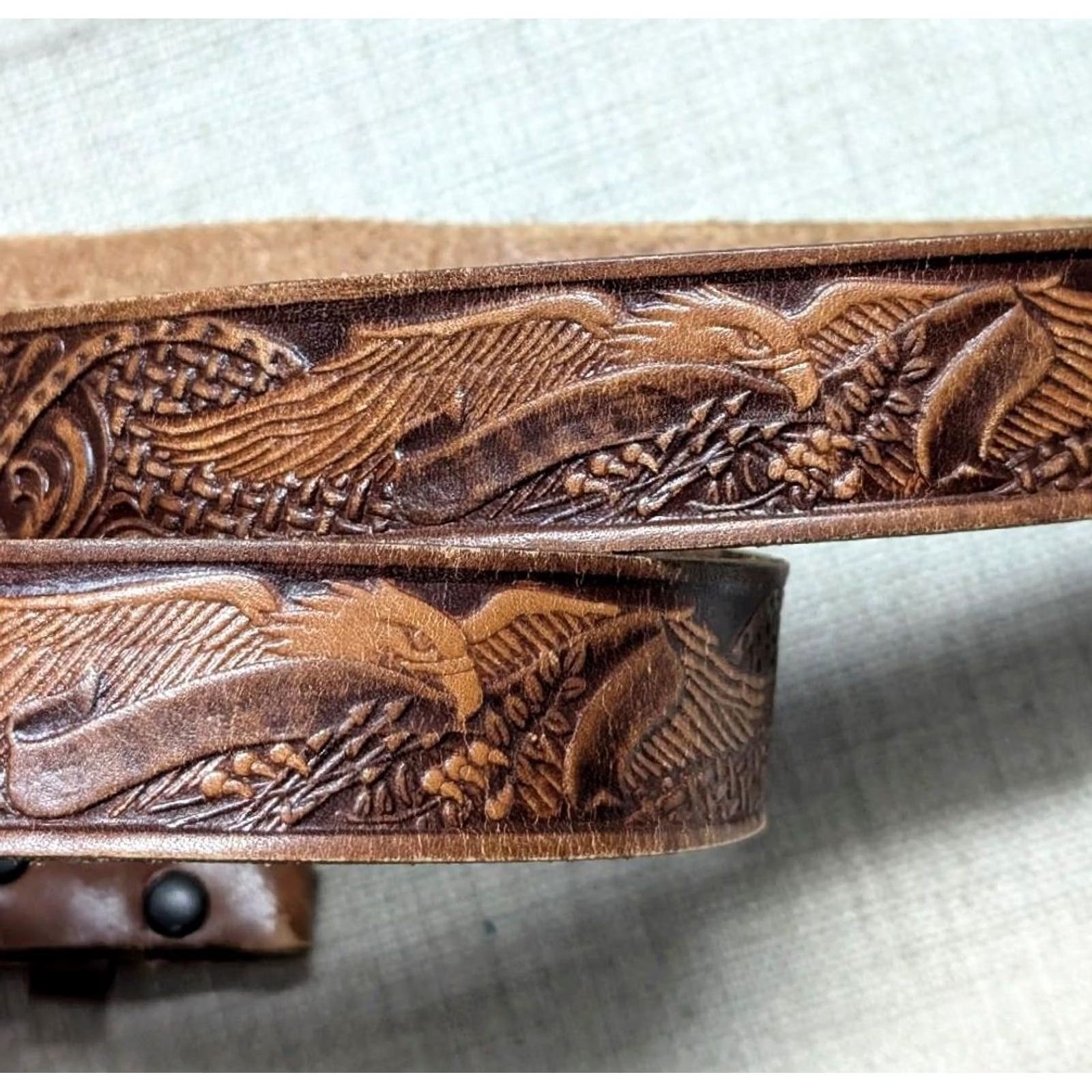 Vintage VINTAGE brown TOOLED leather EAGLE buckle belt 42 WESTERN cowboy USA america Size 42 - 2 Thumbnail