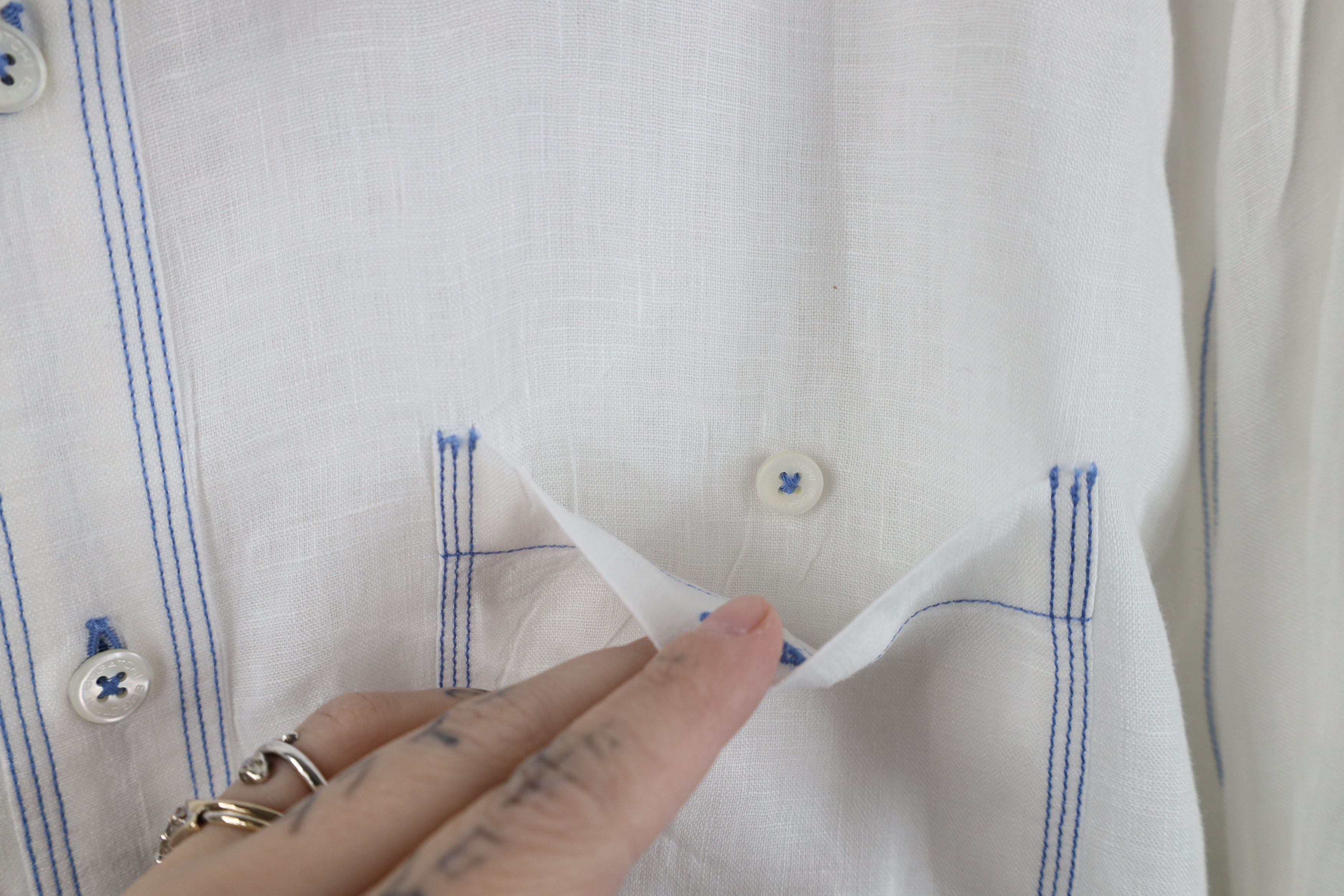 Vintage Bugatchi Uomo Fit Sheer Linen Collared Button Shirt White Size US L / EU 52-54 / 3 - 4 Thumbnail