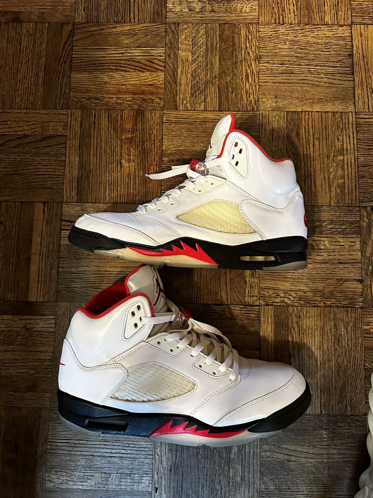 Nike Fire red 5s | Grailed