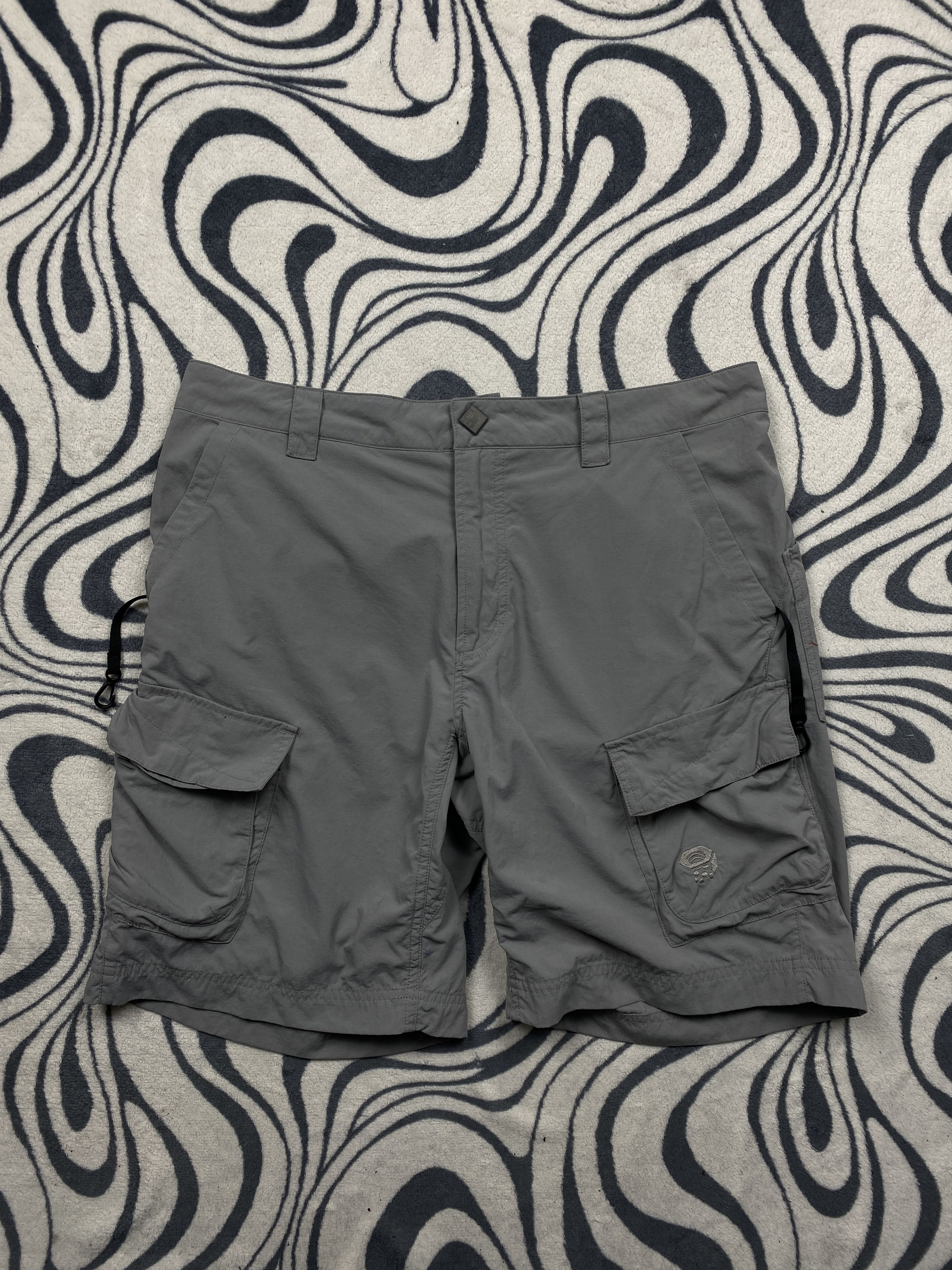 Mountain Hardwear × Vintage Mountain Hardwear Vintage Outdoor Cargo Shorts Size US 34 / EU 50 - 1 Thumbnail