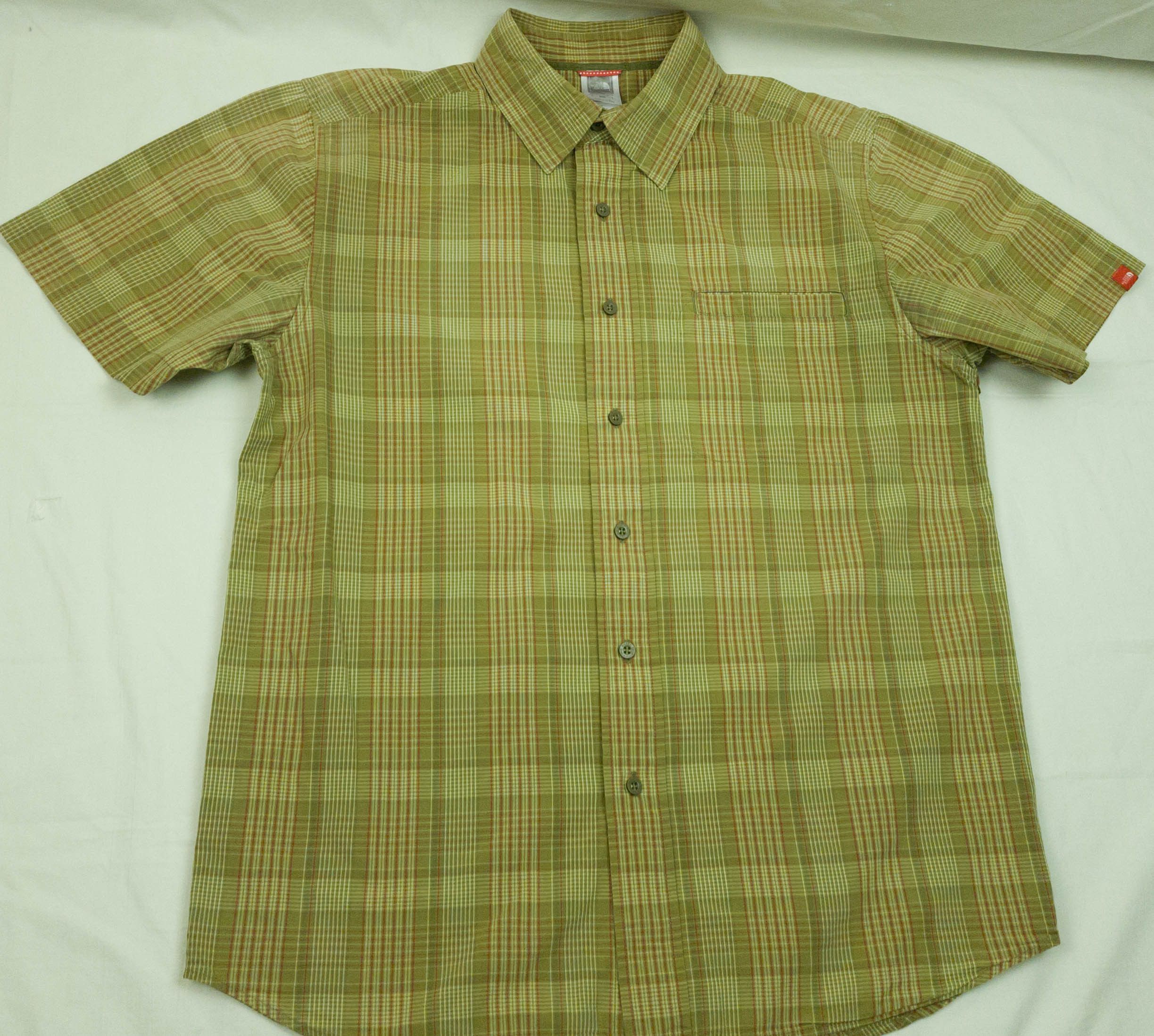 The North Face THE NORTH FACE SHIRT SHORT SLEEVE COTTON SIZE M-L (LABEL M) Size US M / EU 48-50 / 2 - 3 Thumbnail