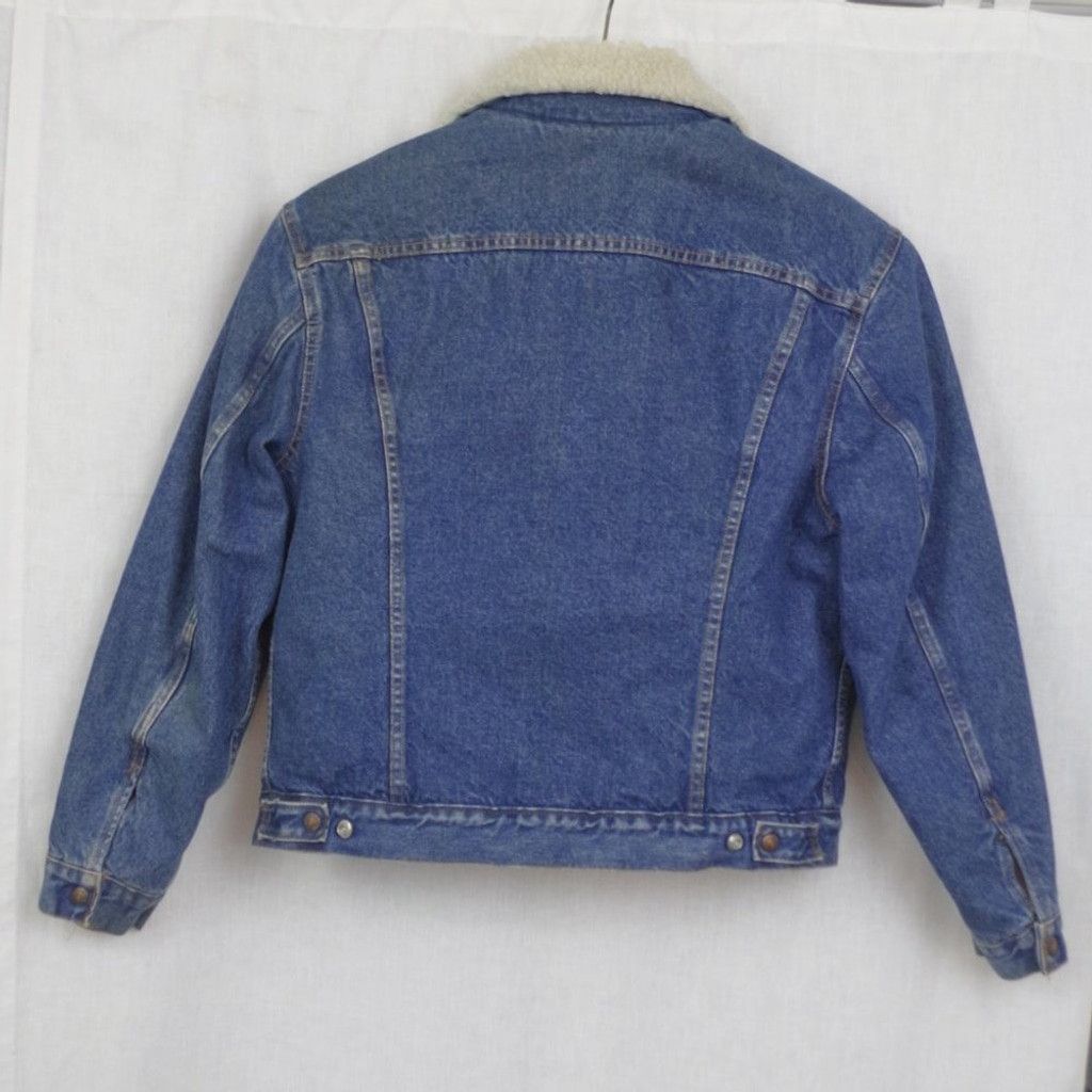 Levi's Vintage USA Made Levi's Sherpa Denim Trucker Jacket Size 44R Size US L / EU 52-54 / 3 - 4 Thumbnail