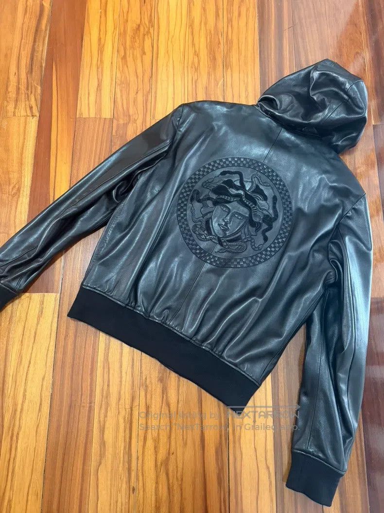 Versace Versace Full leather jacket top Size US L / EU 52-54 / 3 - 1 Thumbnail